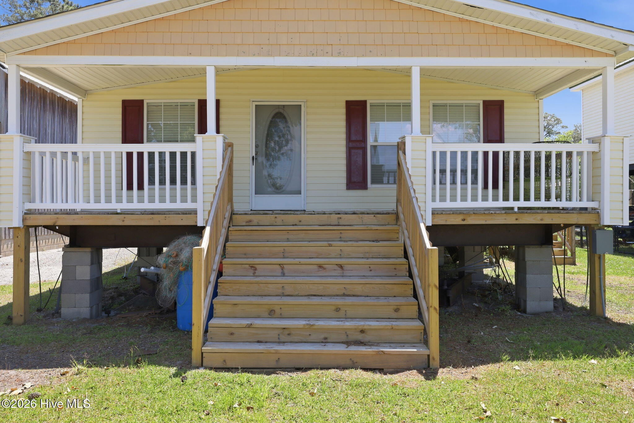 185 Barnes-foster Loop Road Property Photo 1