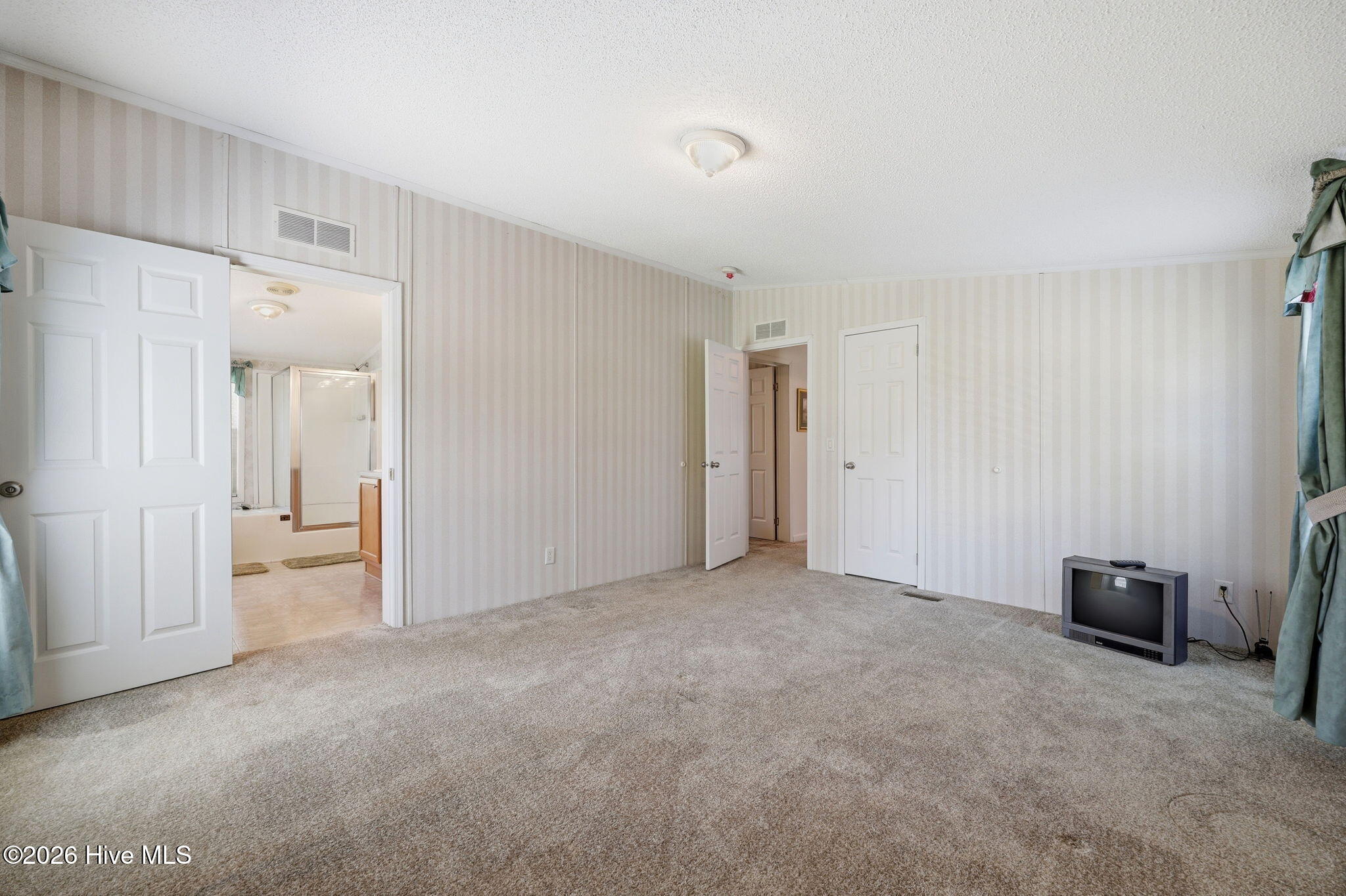 185 Barnes-foster Loop Road Property Photo 17