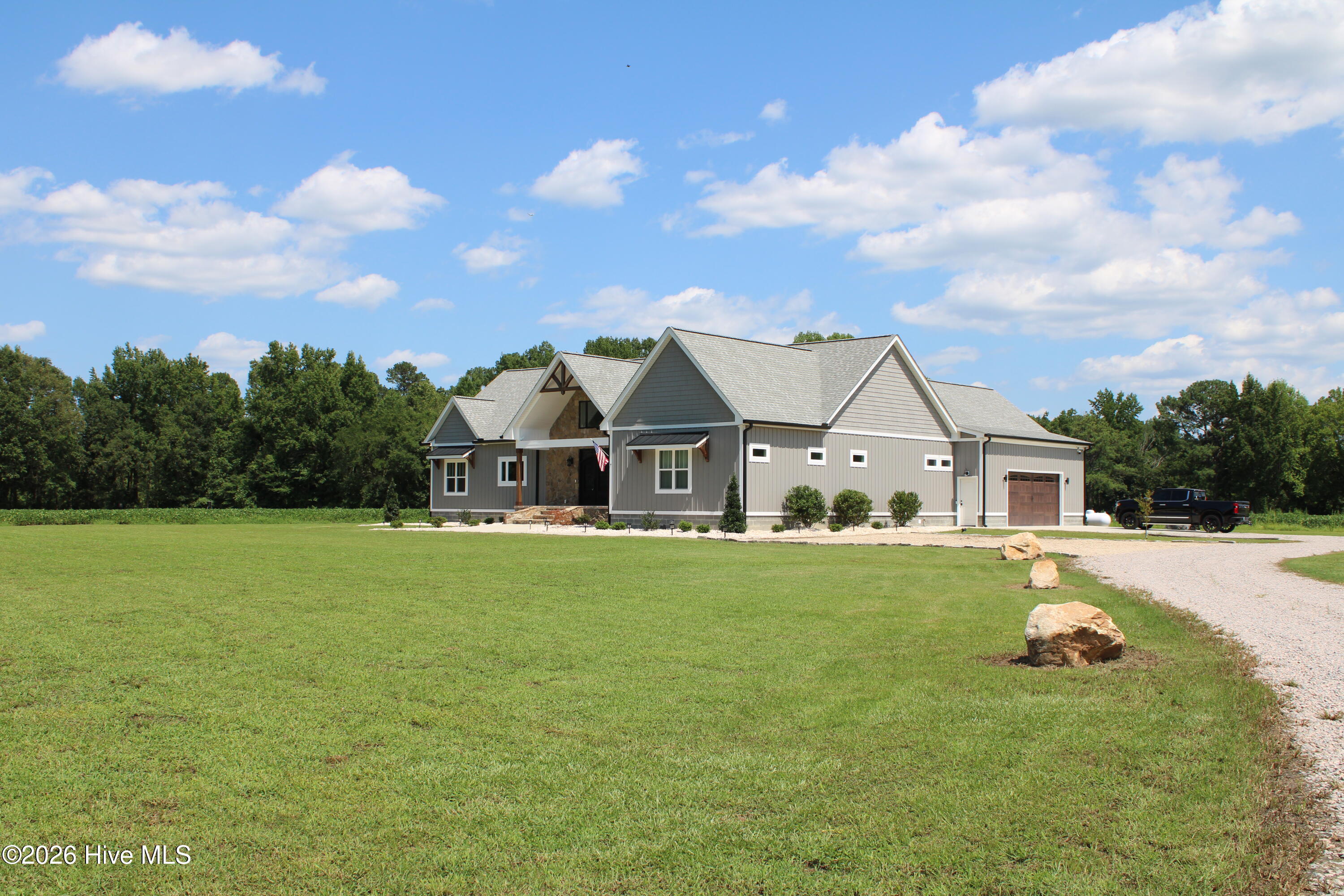 2715 Motts Way Property Photo 4
