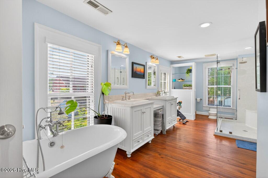 616 New Street Property Photo 16