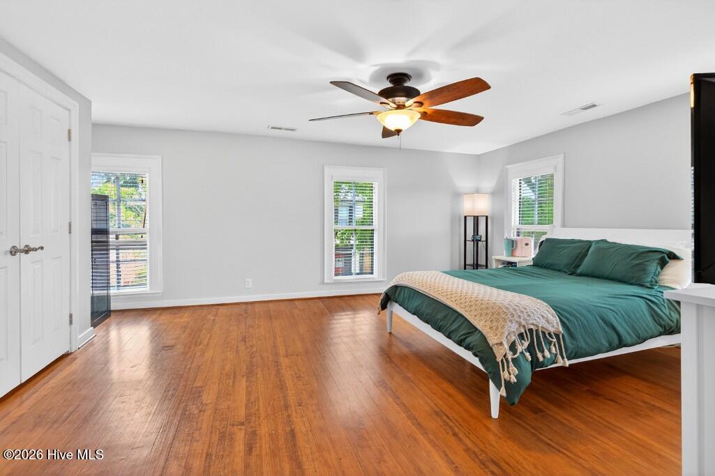 616 New Street Property Photo 17