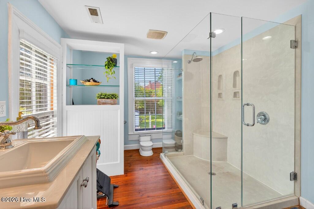 616 New Street Property Photo 18