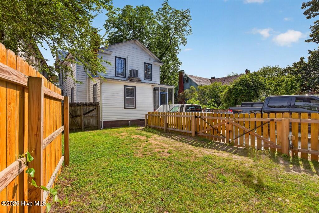 616 New Street Property Photo 22