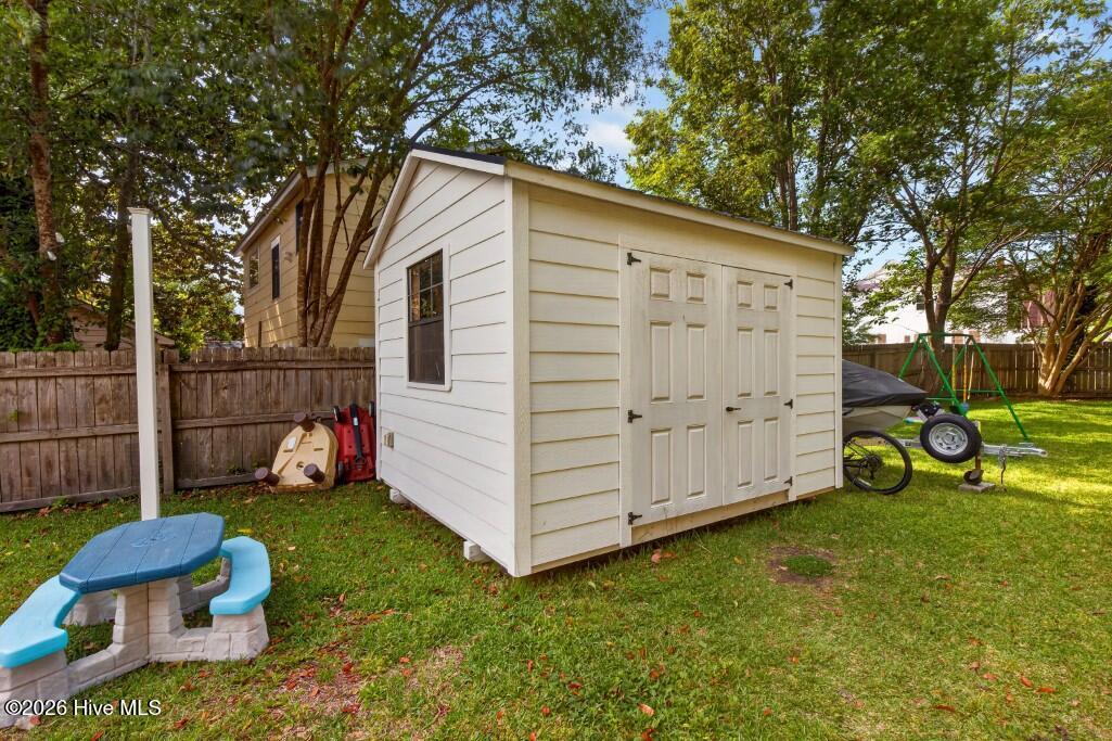 616 New Street Property Photo 24