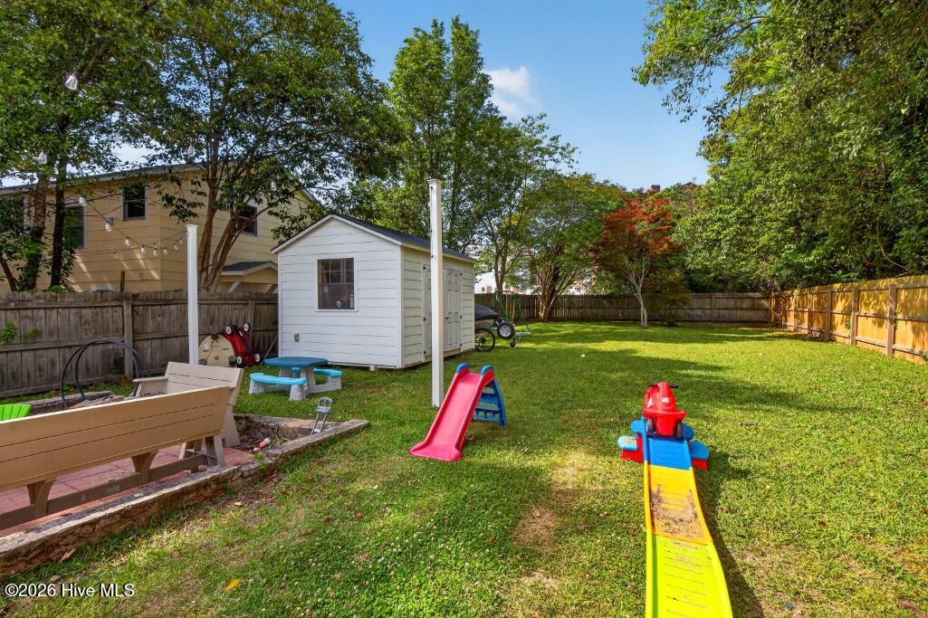 616 New Street Property Photo 25