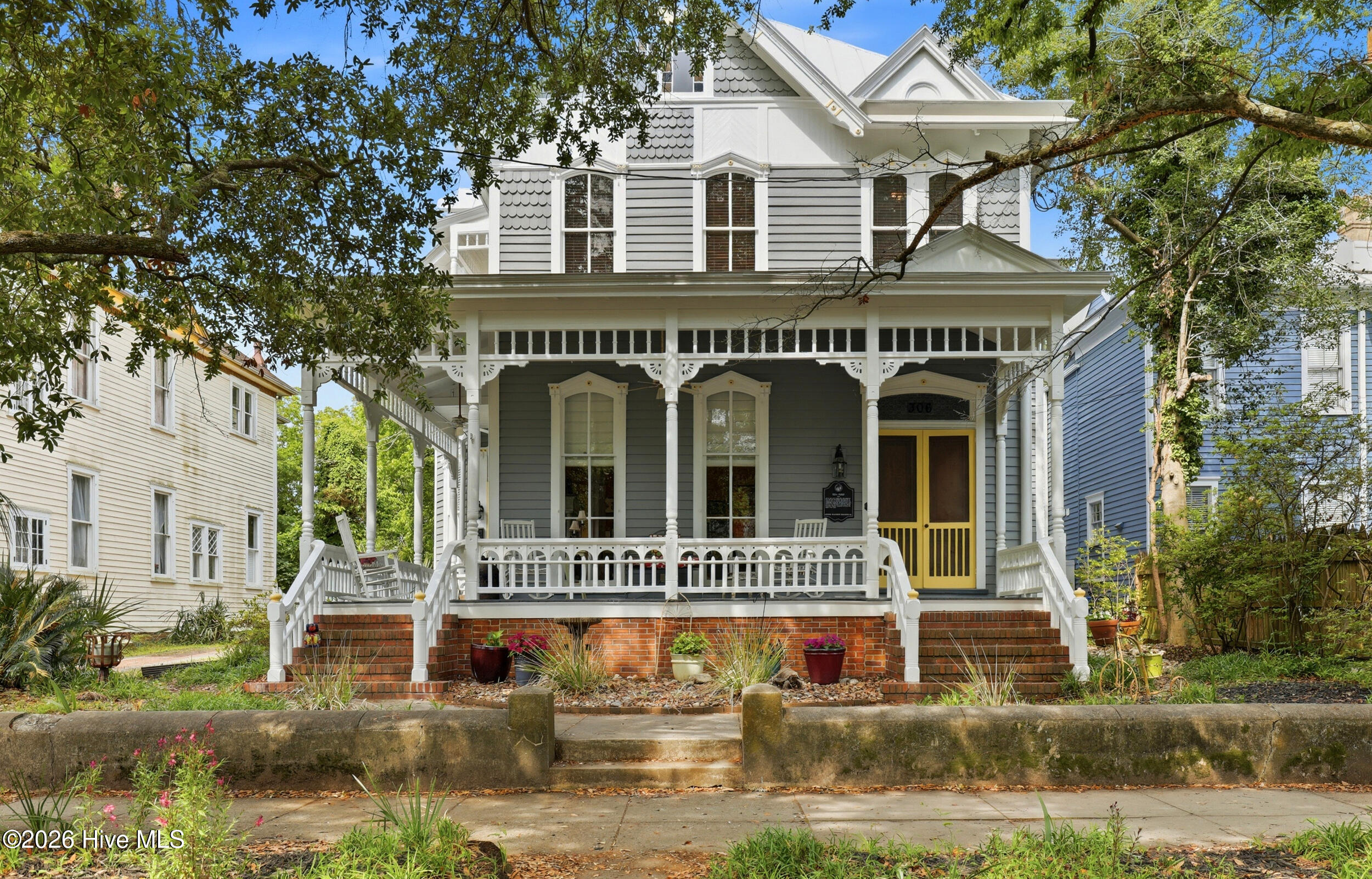 306 S 4th Street Property Photo 1