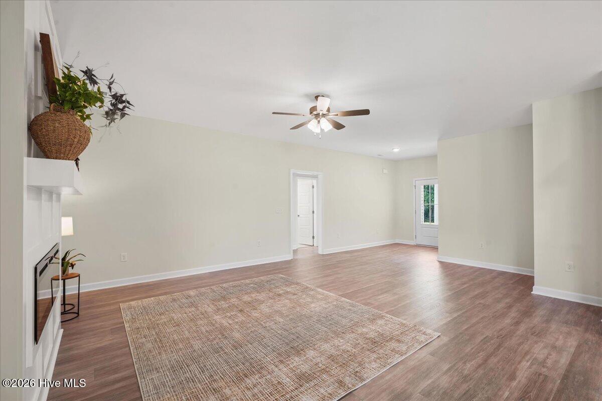 415 Creeks Edge Drive Property Photo 7
