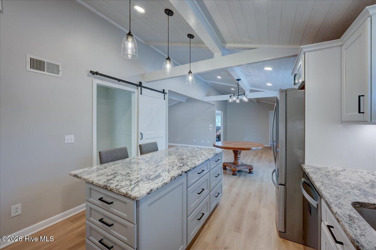 5107 White Oak Drive Property Photo 10