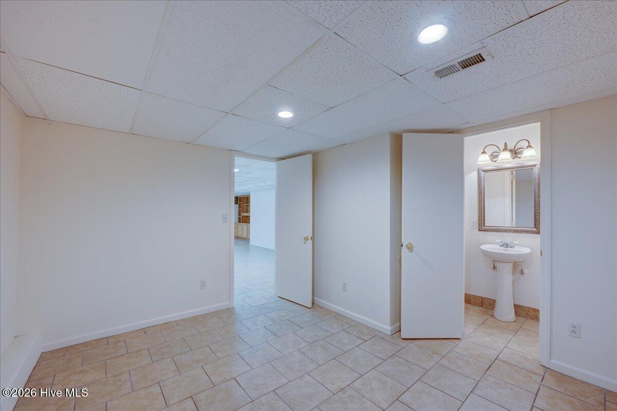 5107 White Oak Drive Property Photo 32