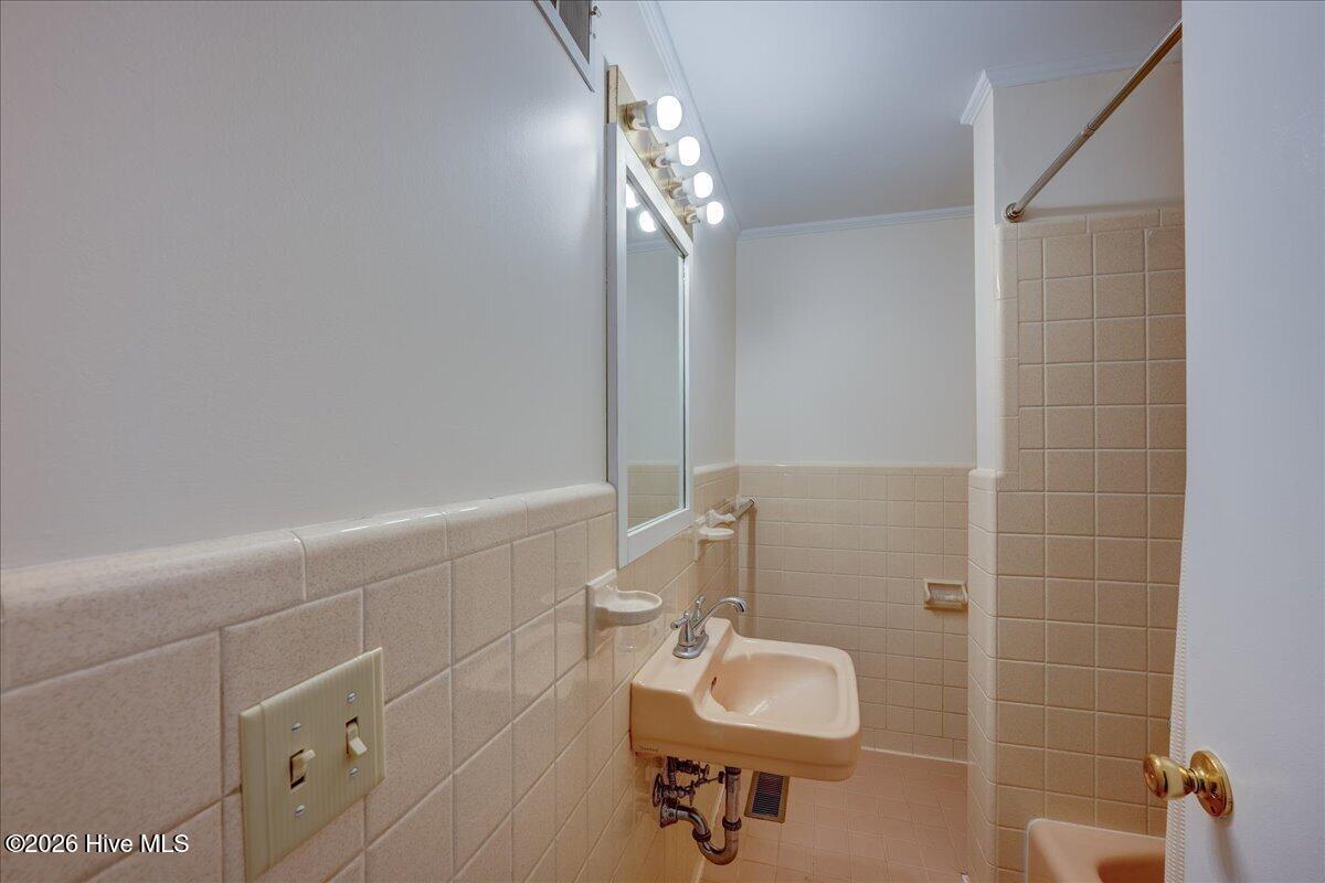 5107 White Oak Drive Property Photo 41