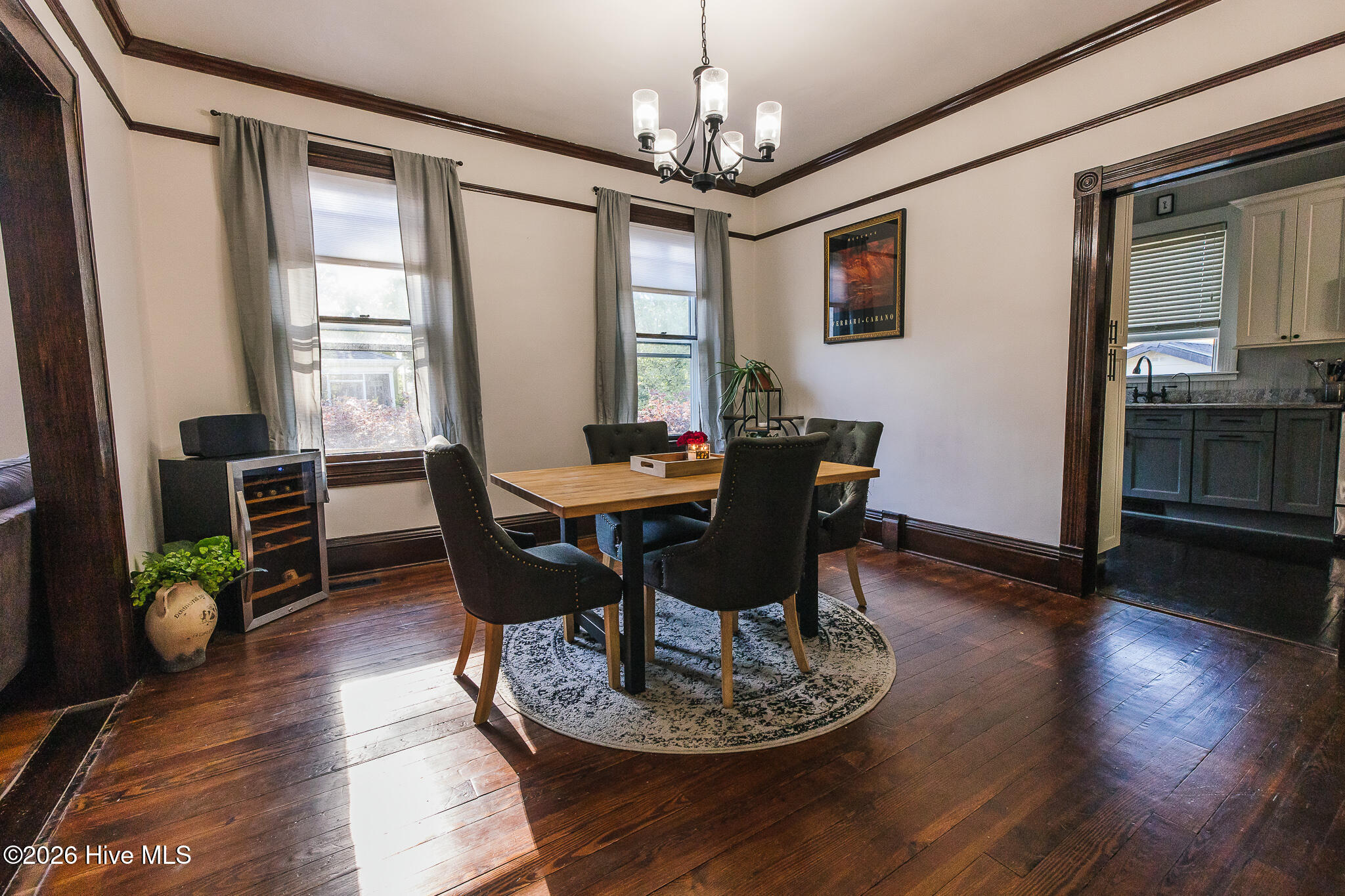 615 New Street Property Photo 19