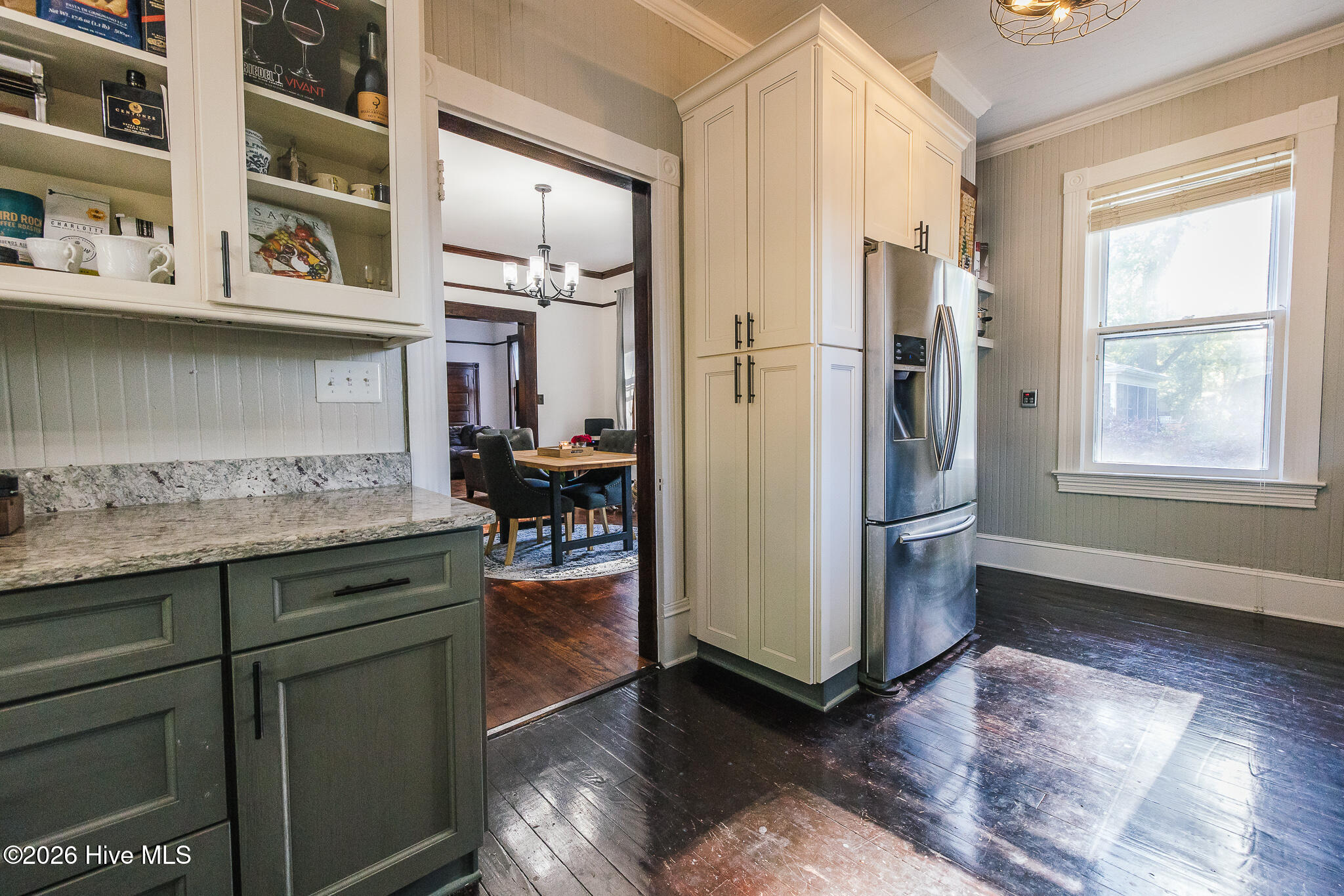 615 New Street Property Photo 20
