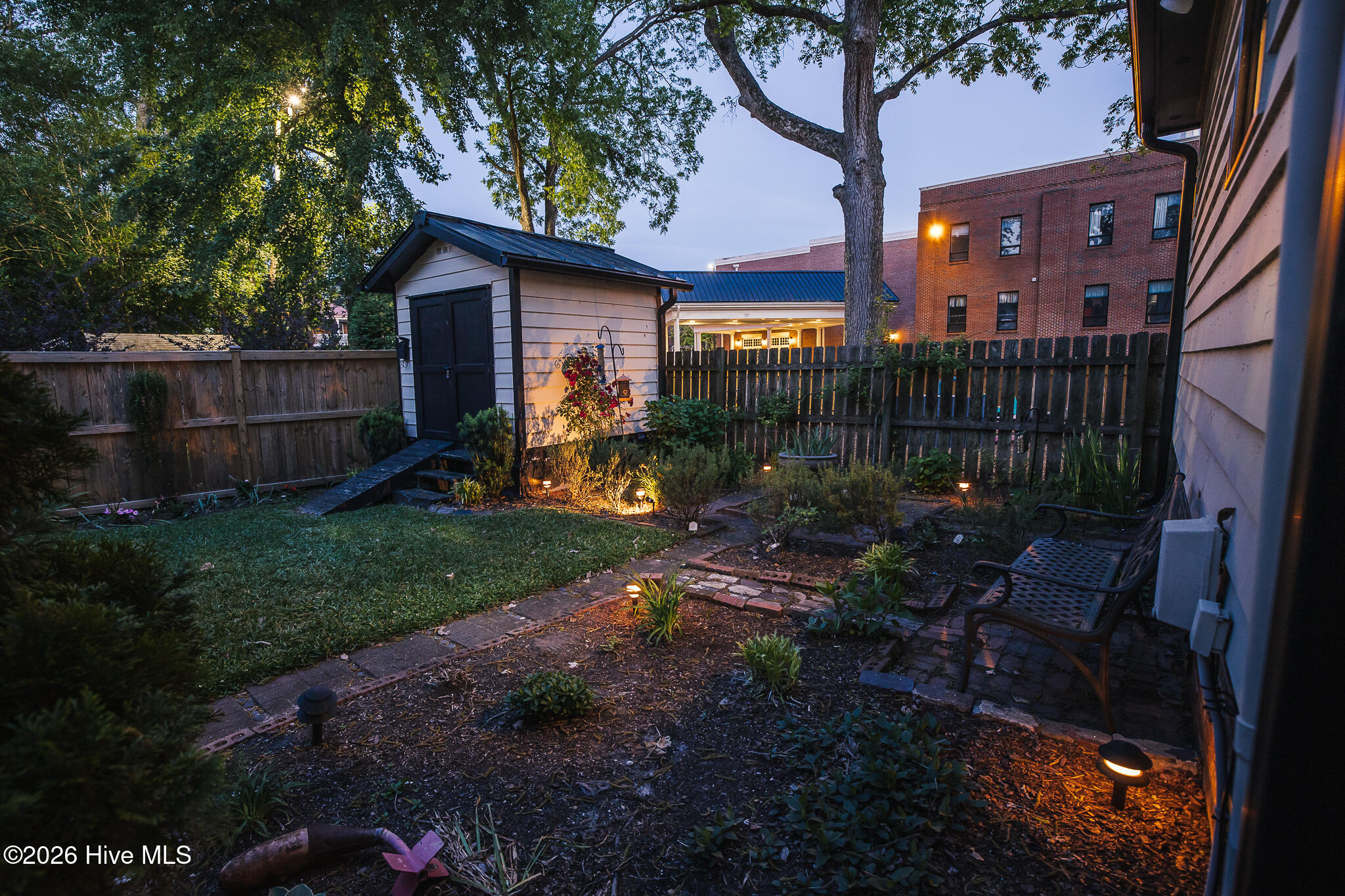 615 New Street Property Photo 49