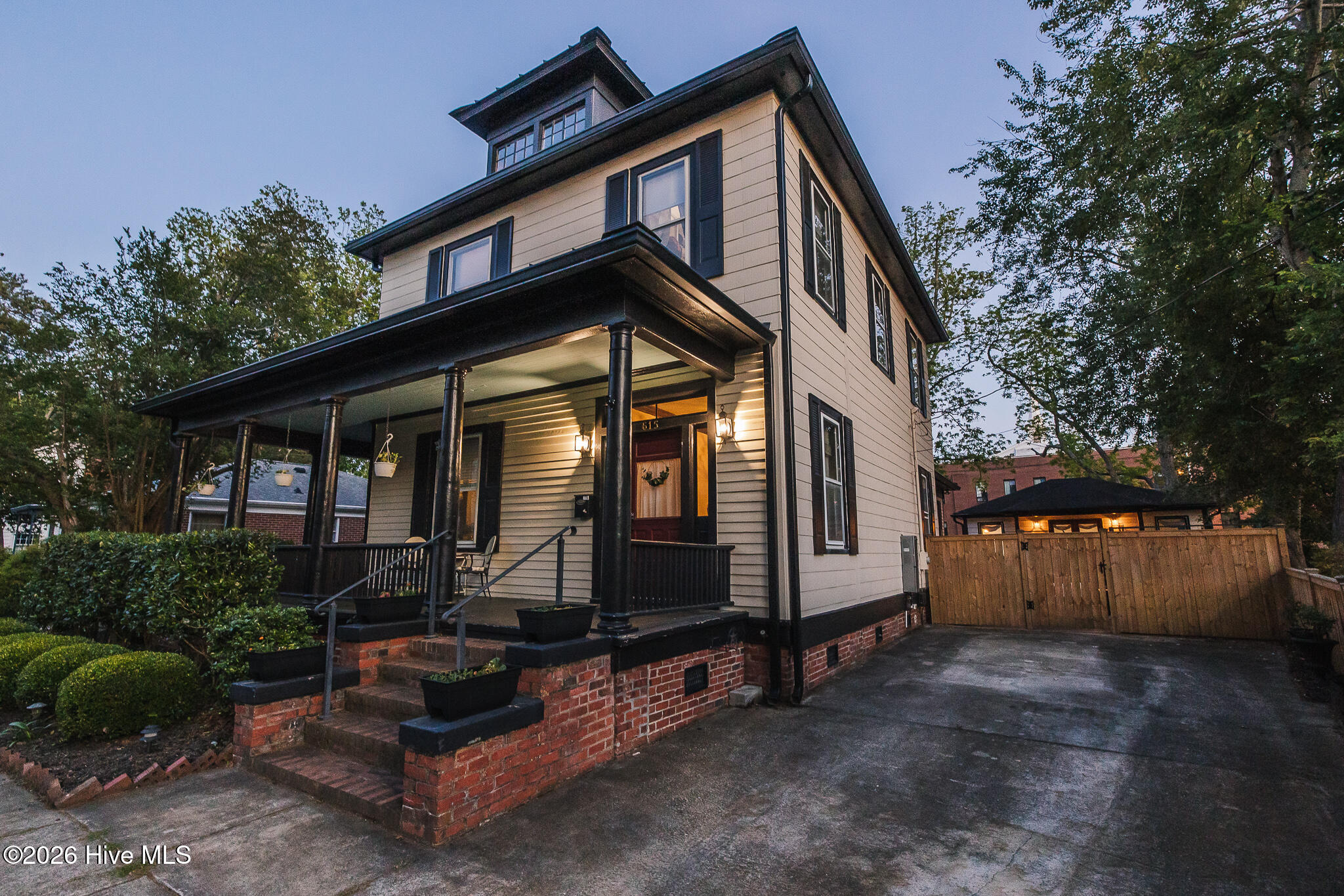 615 New Street Property Photo 55