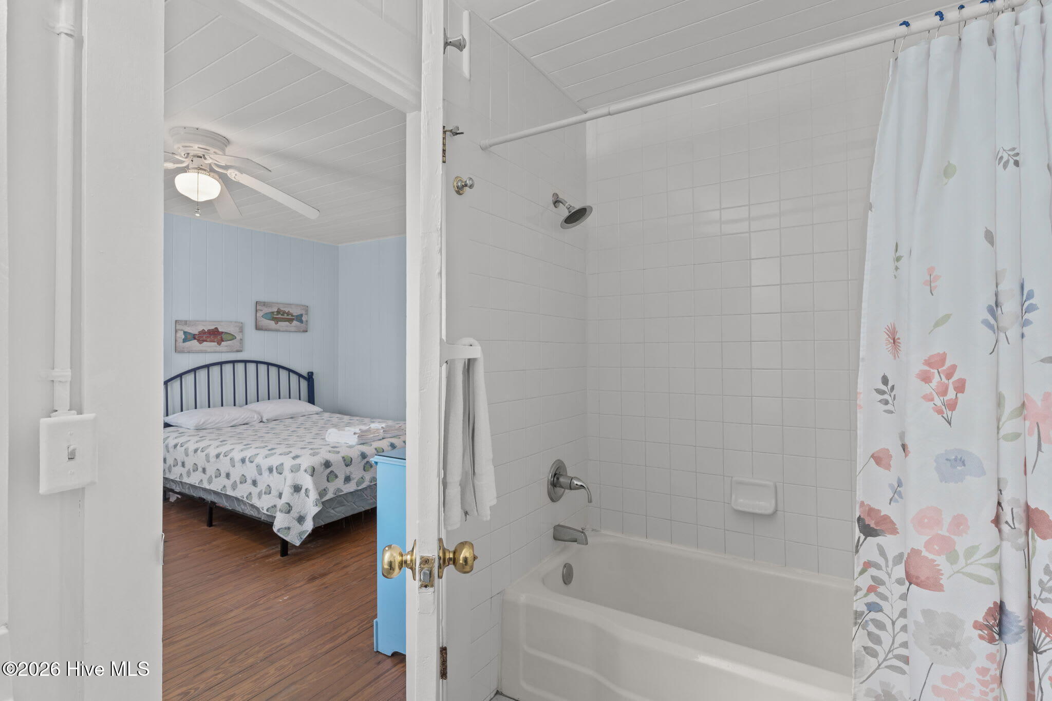 3225 E Beach Drive Property Photo 19