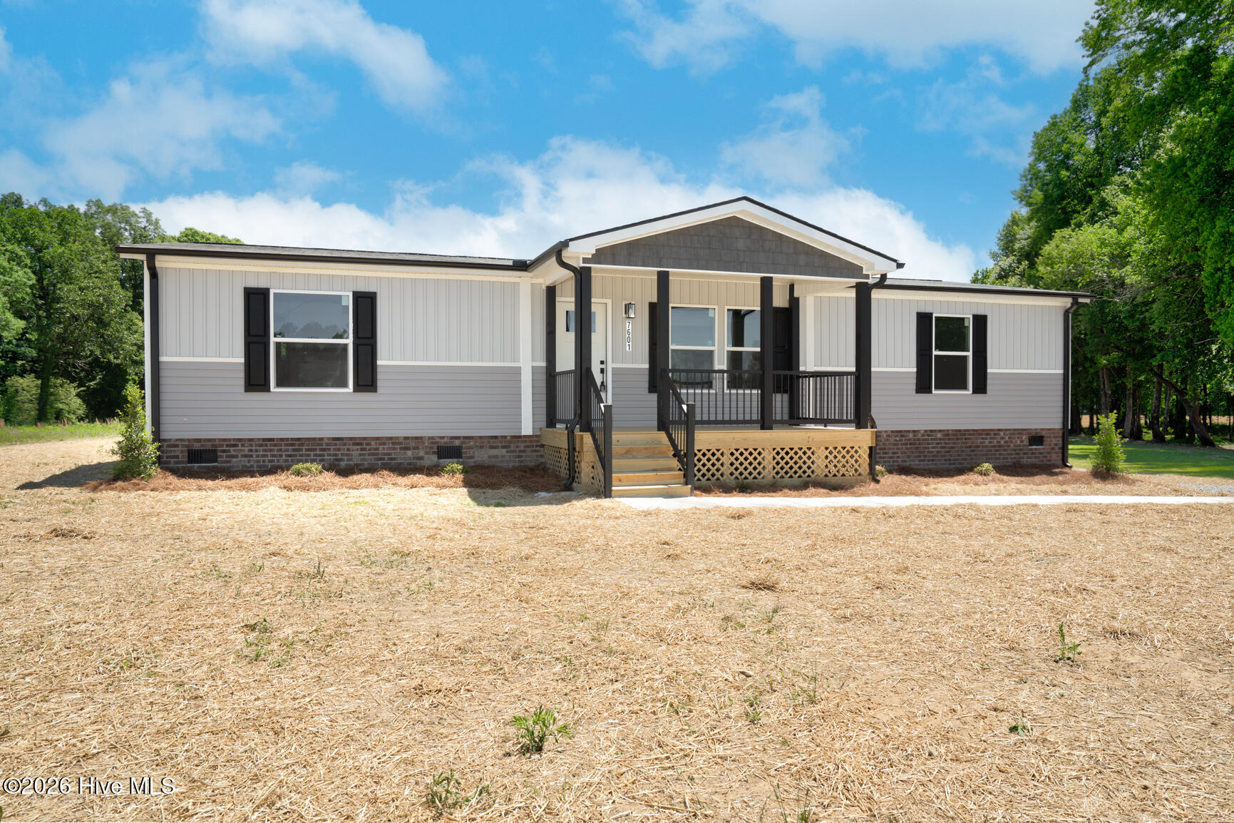 7601 Alice Court Property Photo 4