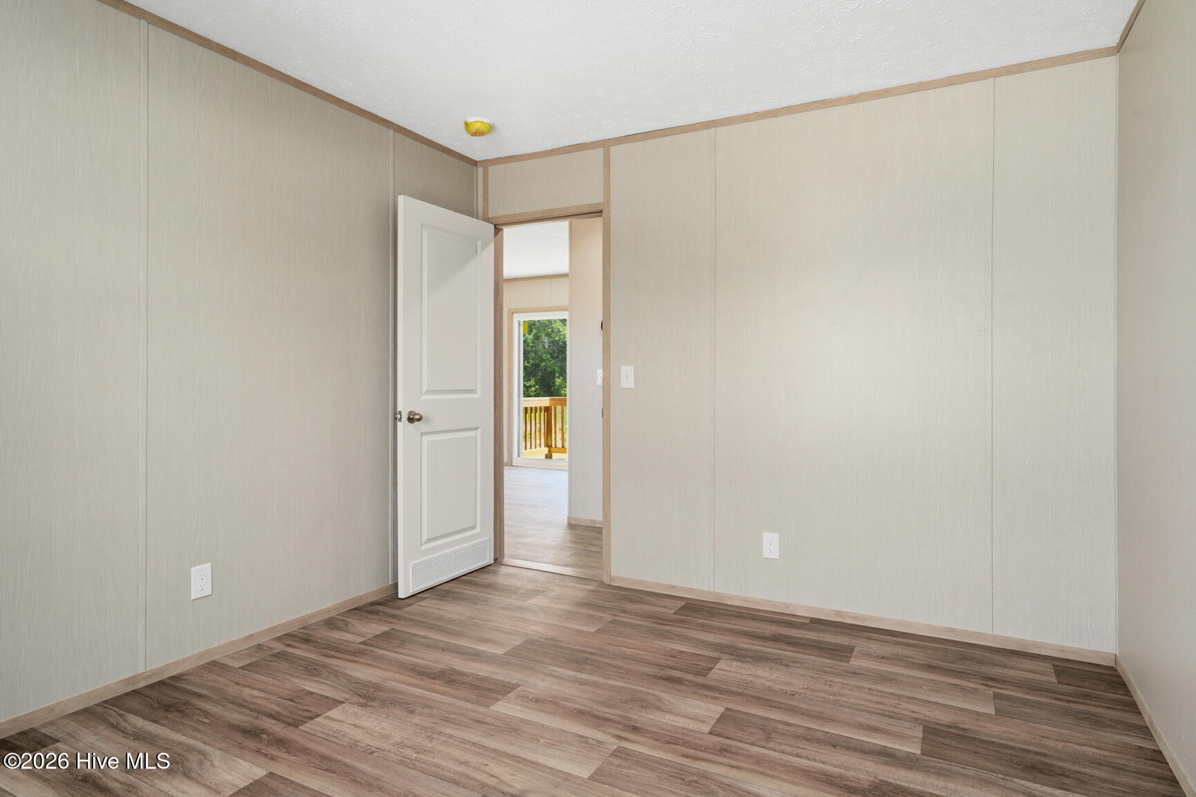 7601 Alice Court Property Photo 31