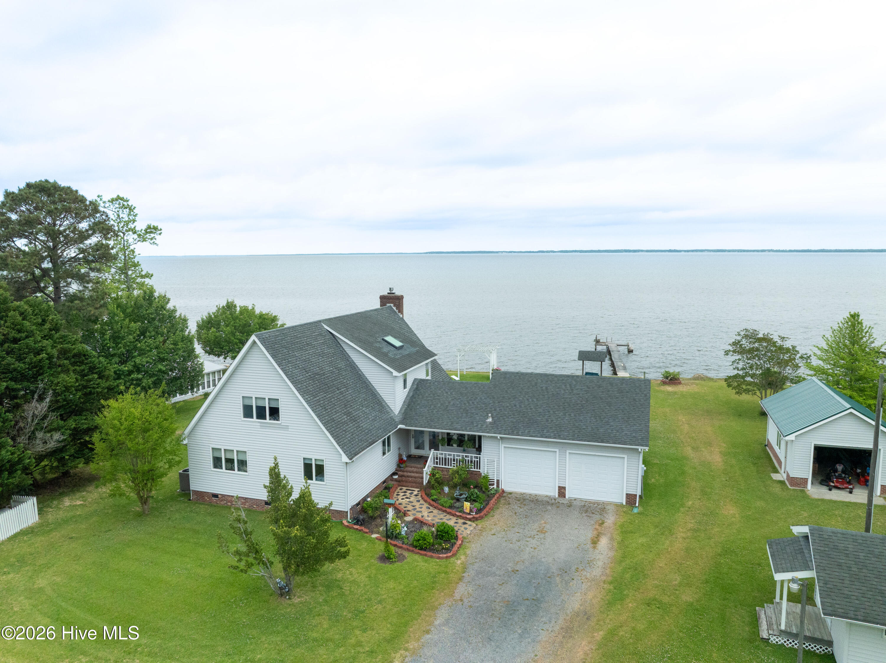 556 Mallard Cove Property Photo 33