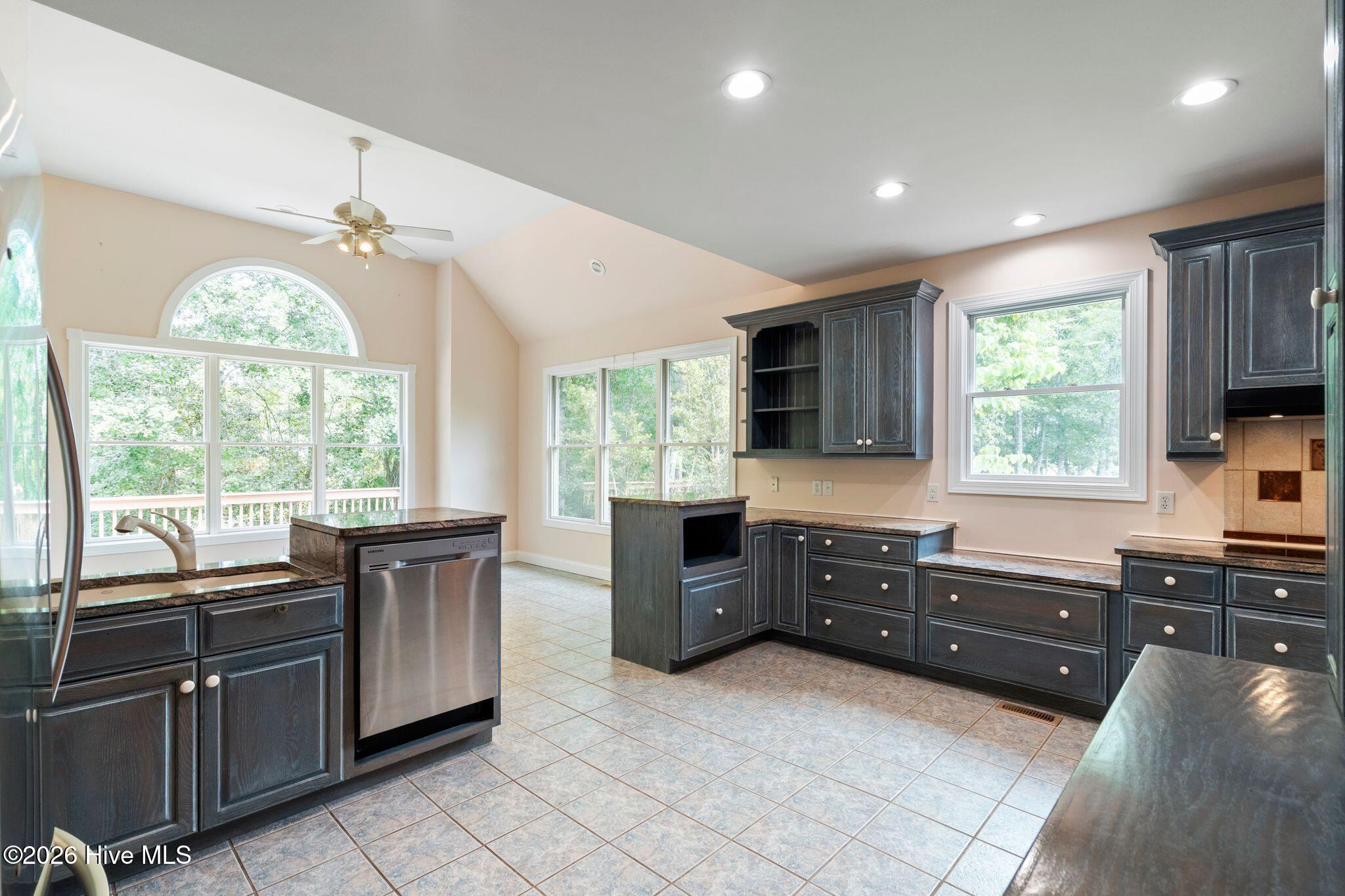 86 Plantation Passage Drive Se Property Photo 11