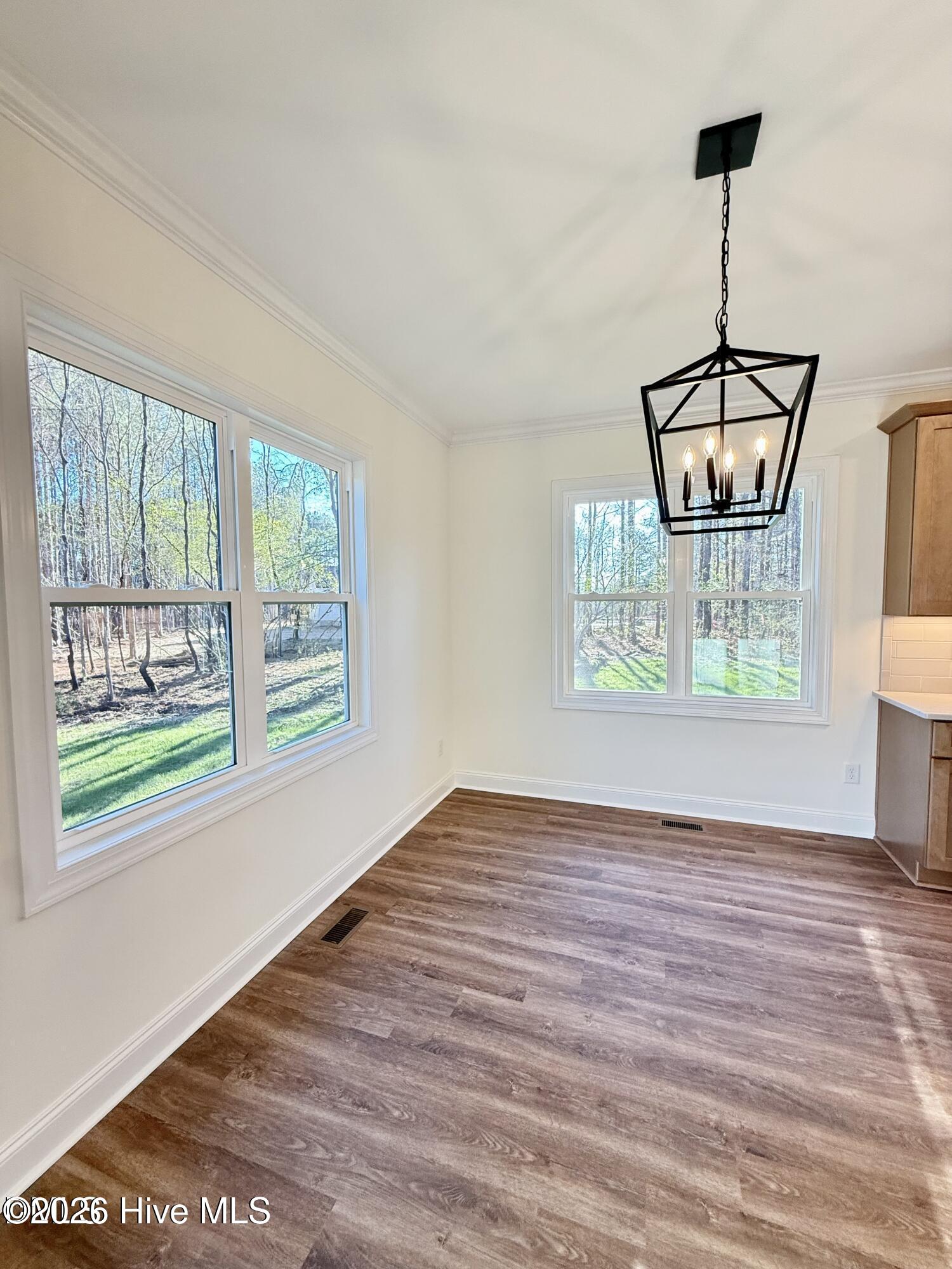 1600 S Big Woods Road Property Photo 8