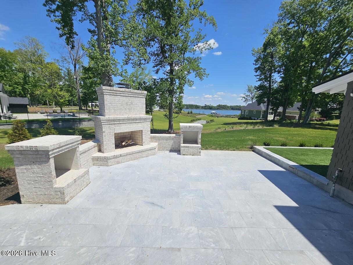 38 Reston Bluff Property Photo 9
