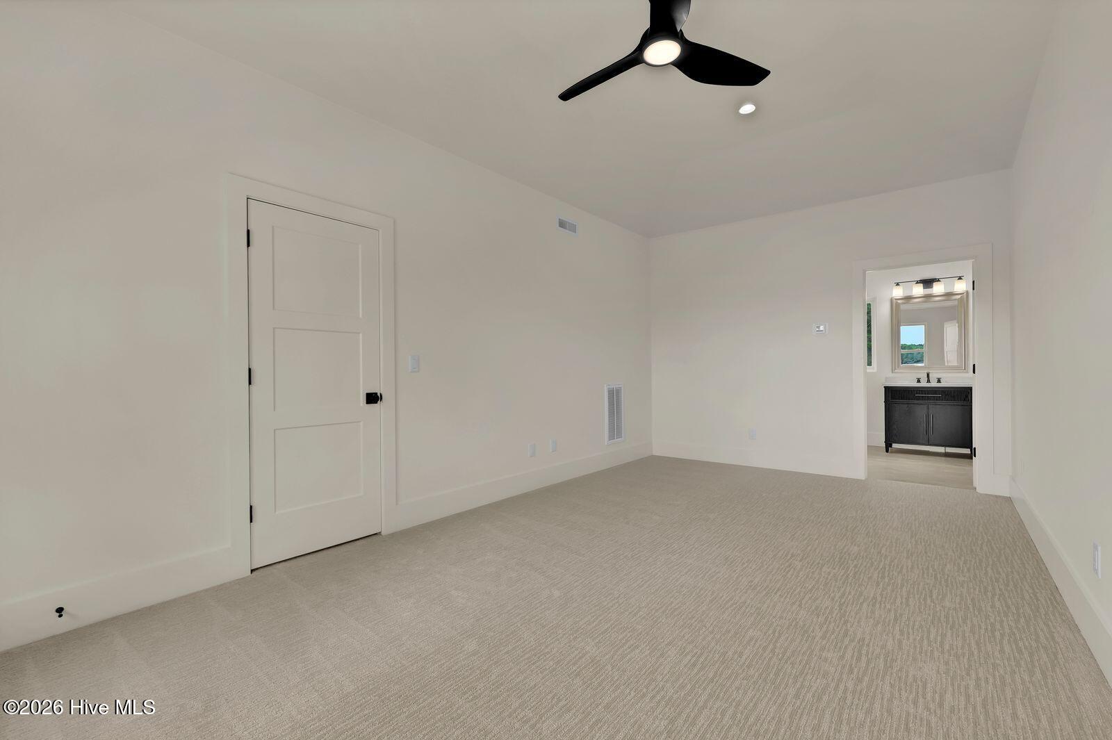 38 Reston Bluff Property Photo 48