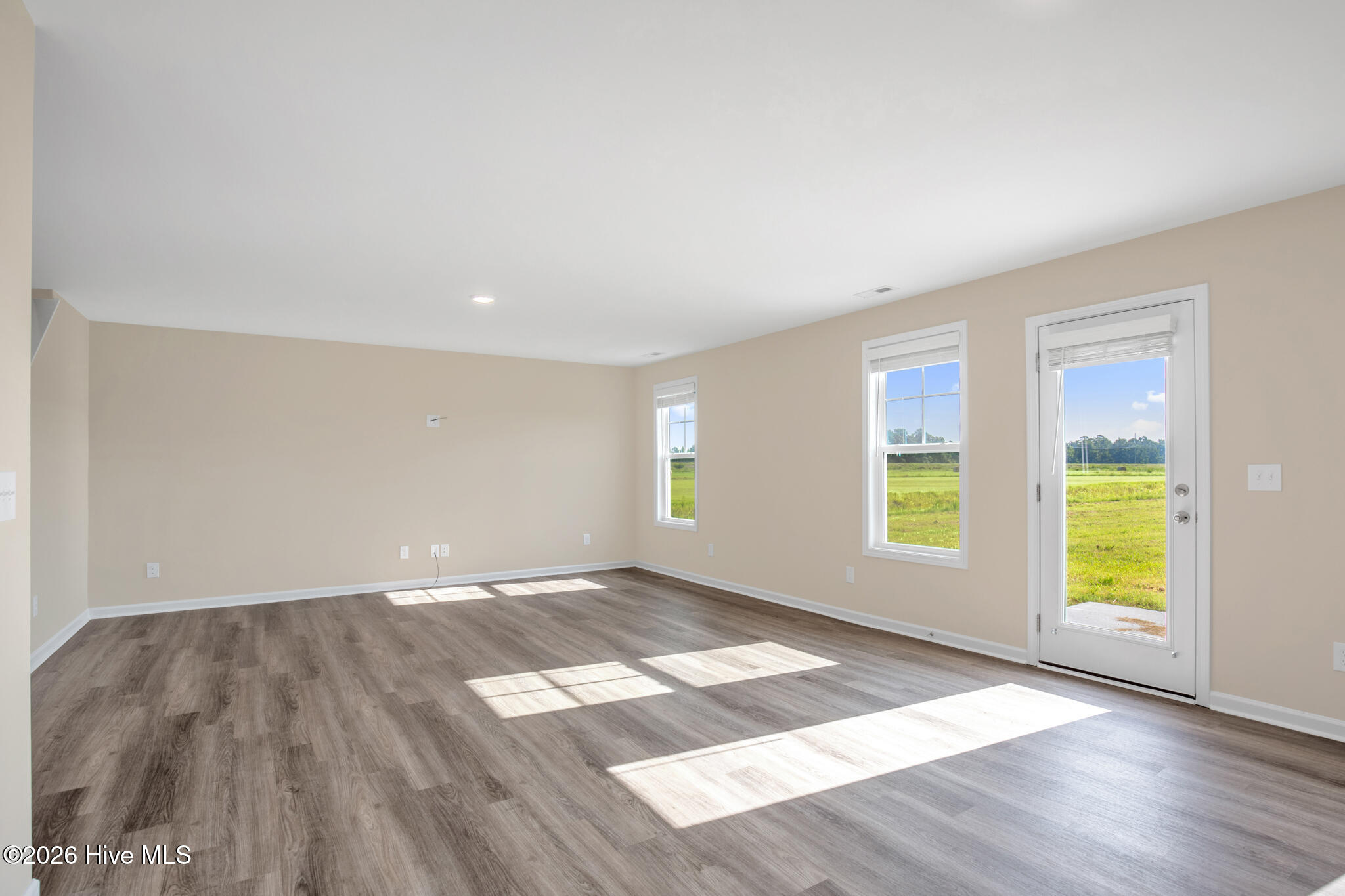 38 Coachman Lane Property Photo 11