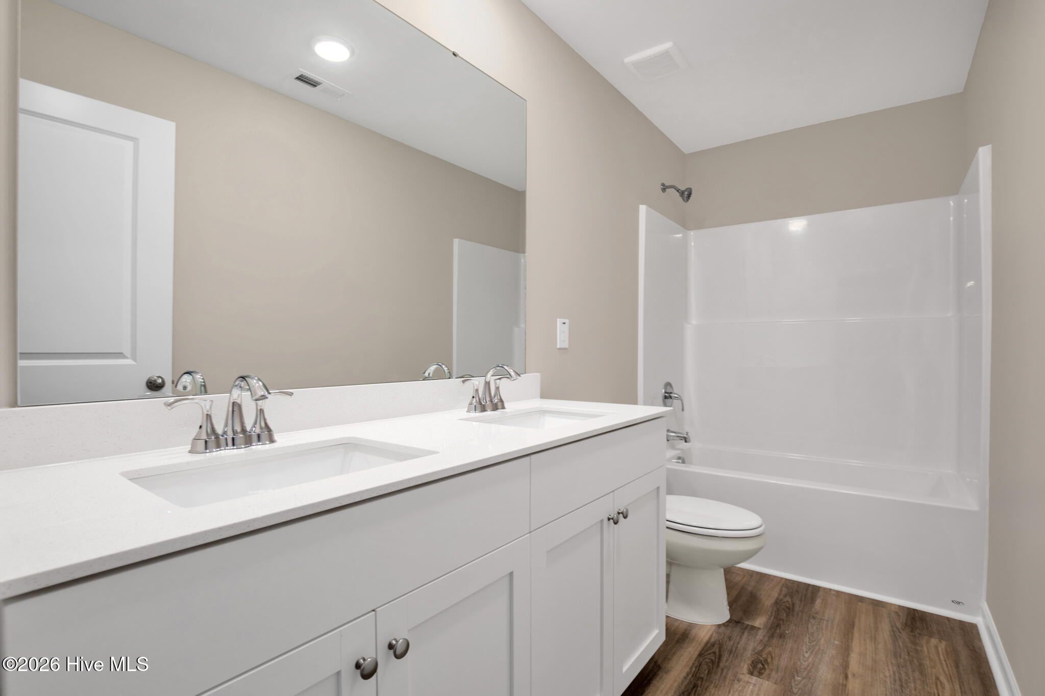 38 Coachman Lane Property Photo 24