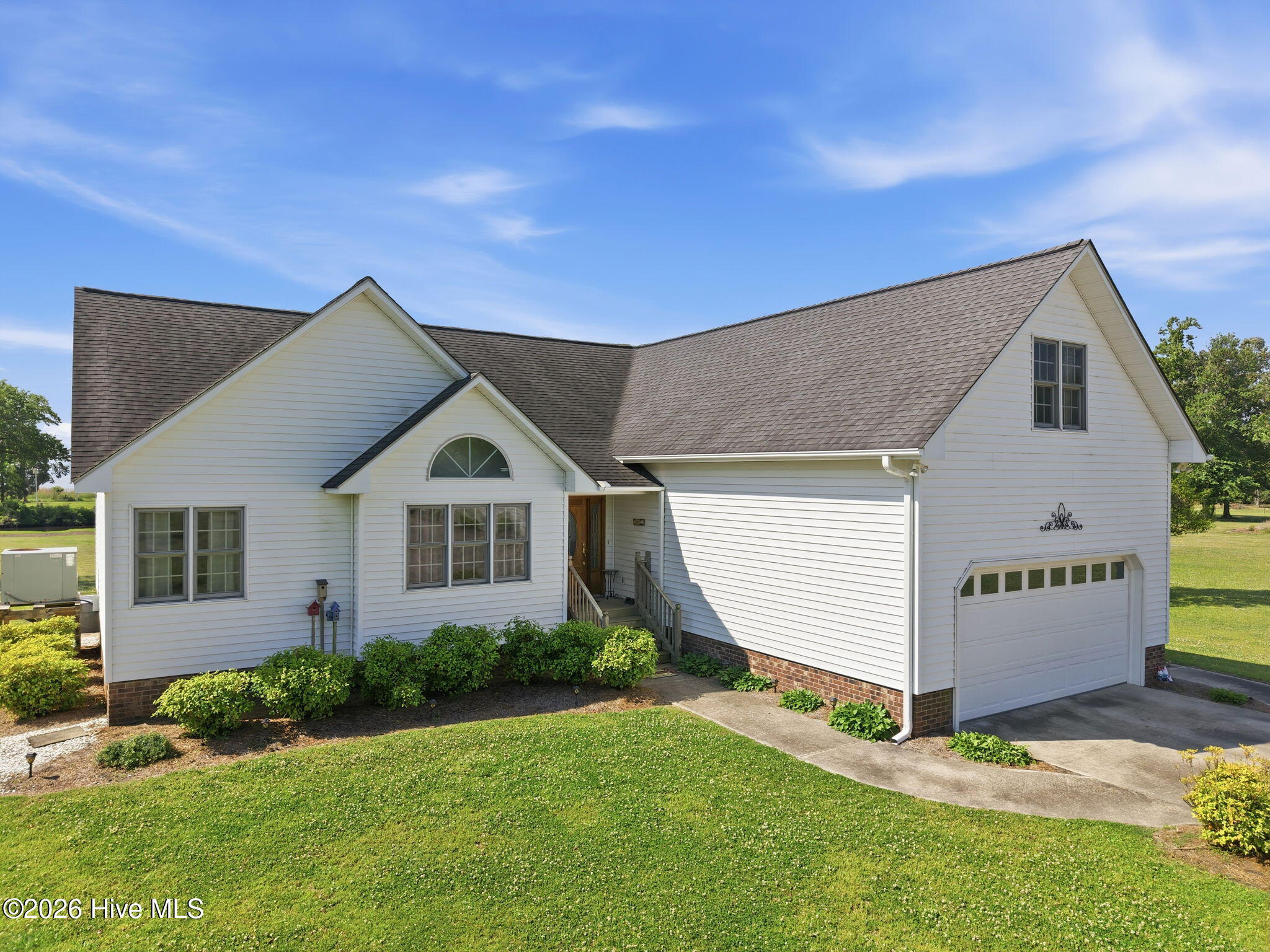 856 Wide Waters Drive Property Photo 1