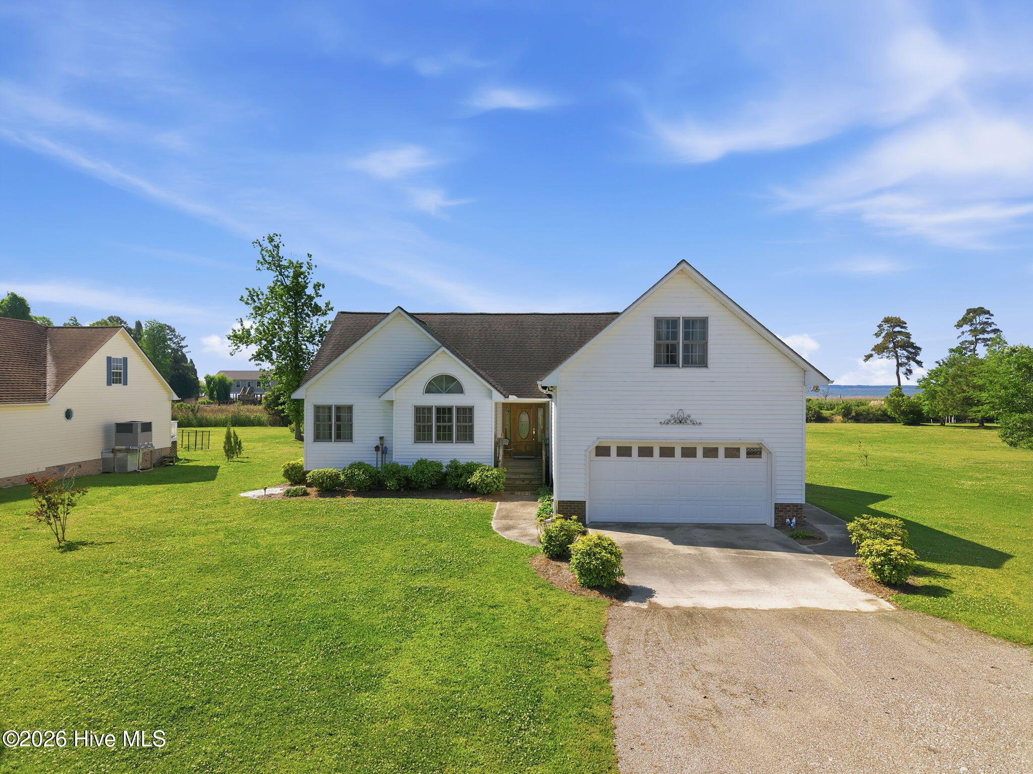 856 Wide Waters Drive Property Photo 2