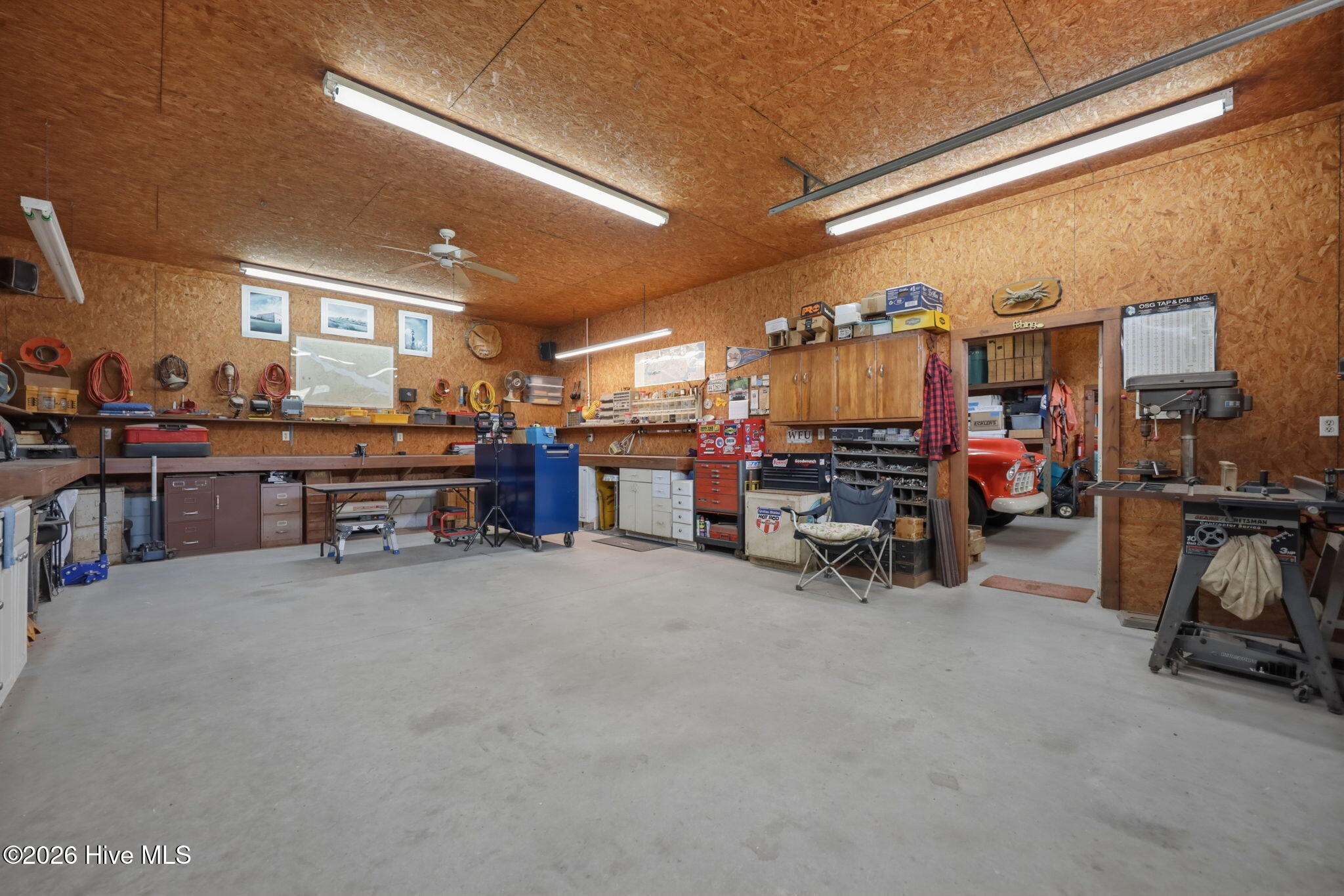 856 Wide Waters Drive Property Photo 9