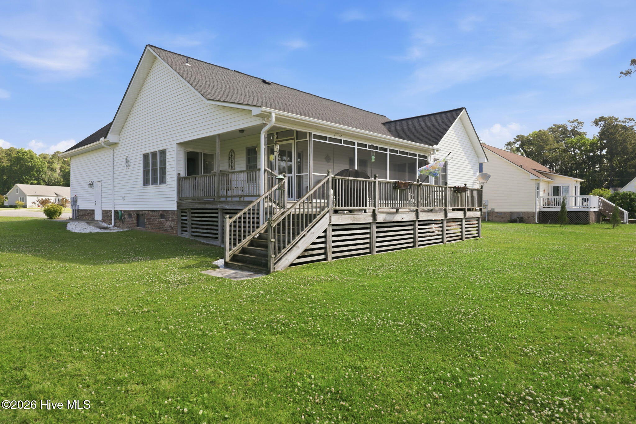 856 Wide Waters Drive Property Photo 14
