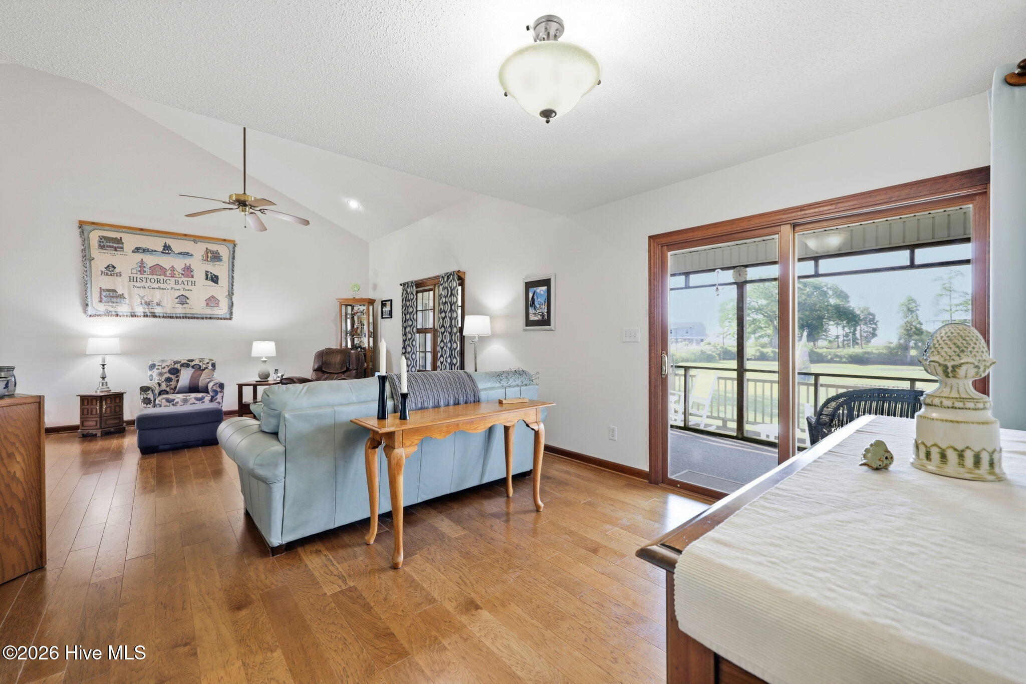 856 Wide Waters Drive Property Photo 17