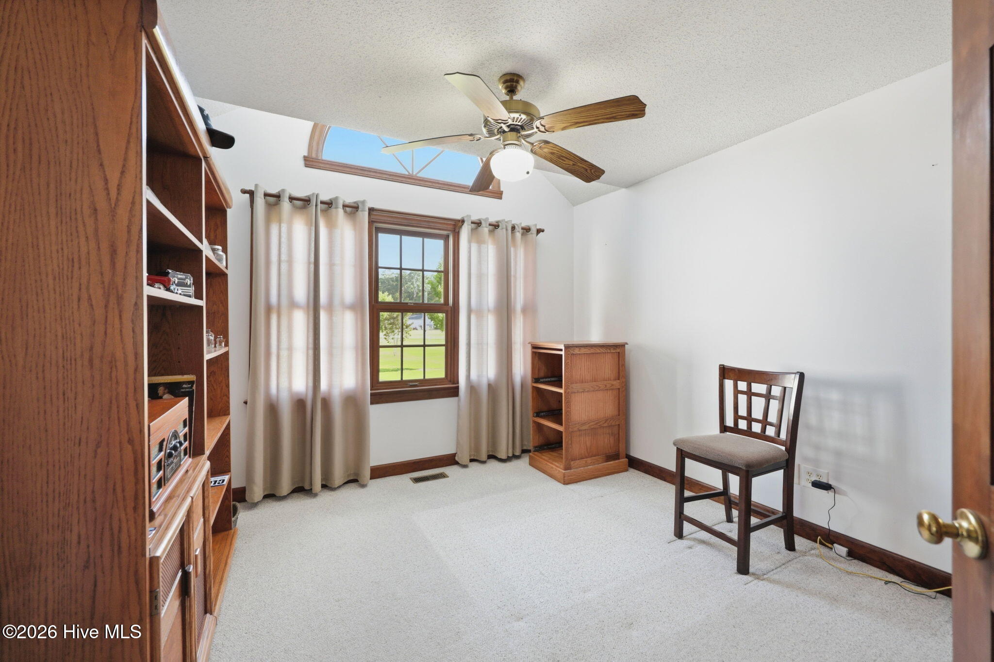856 Wide Waters Drive Property Photo 20