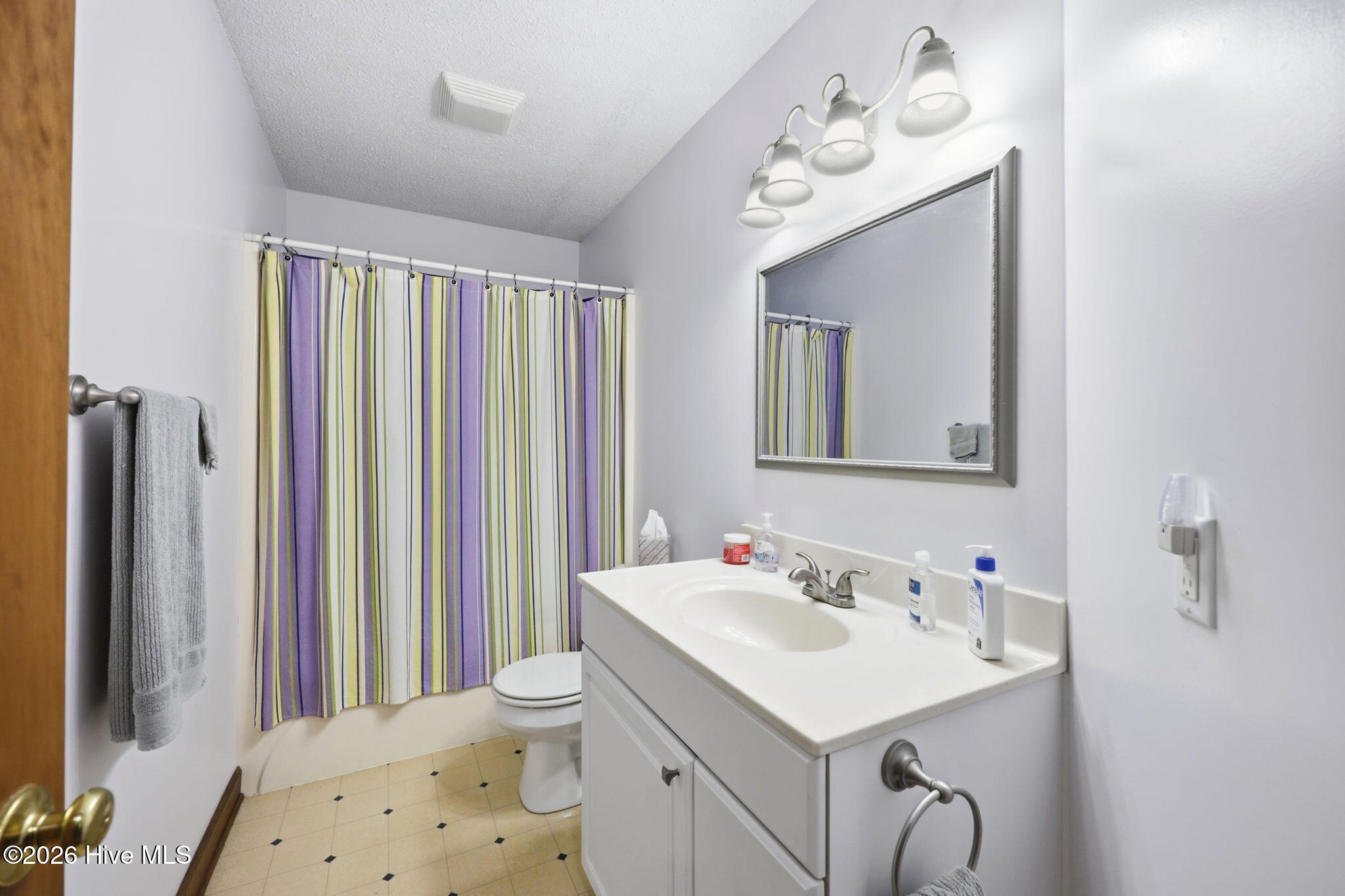 856 Wide Waters Drive Property Photo 25