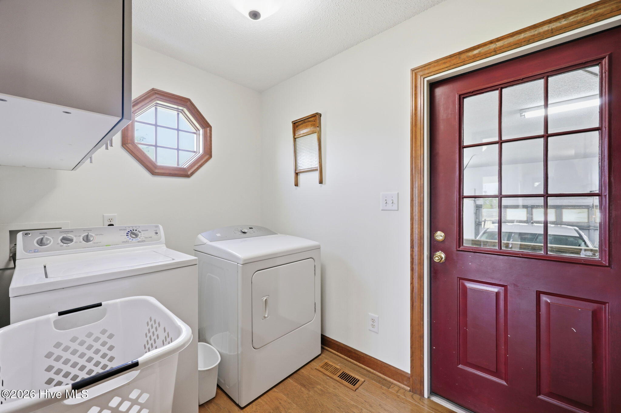 856 Wide Waters Drive Property Photo 37