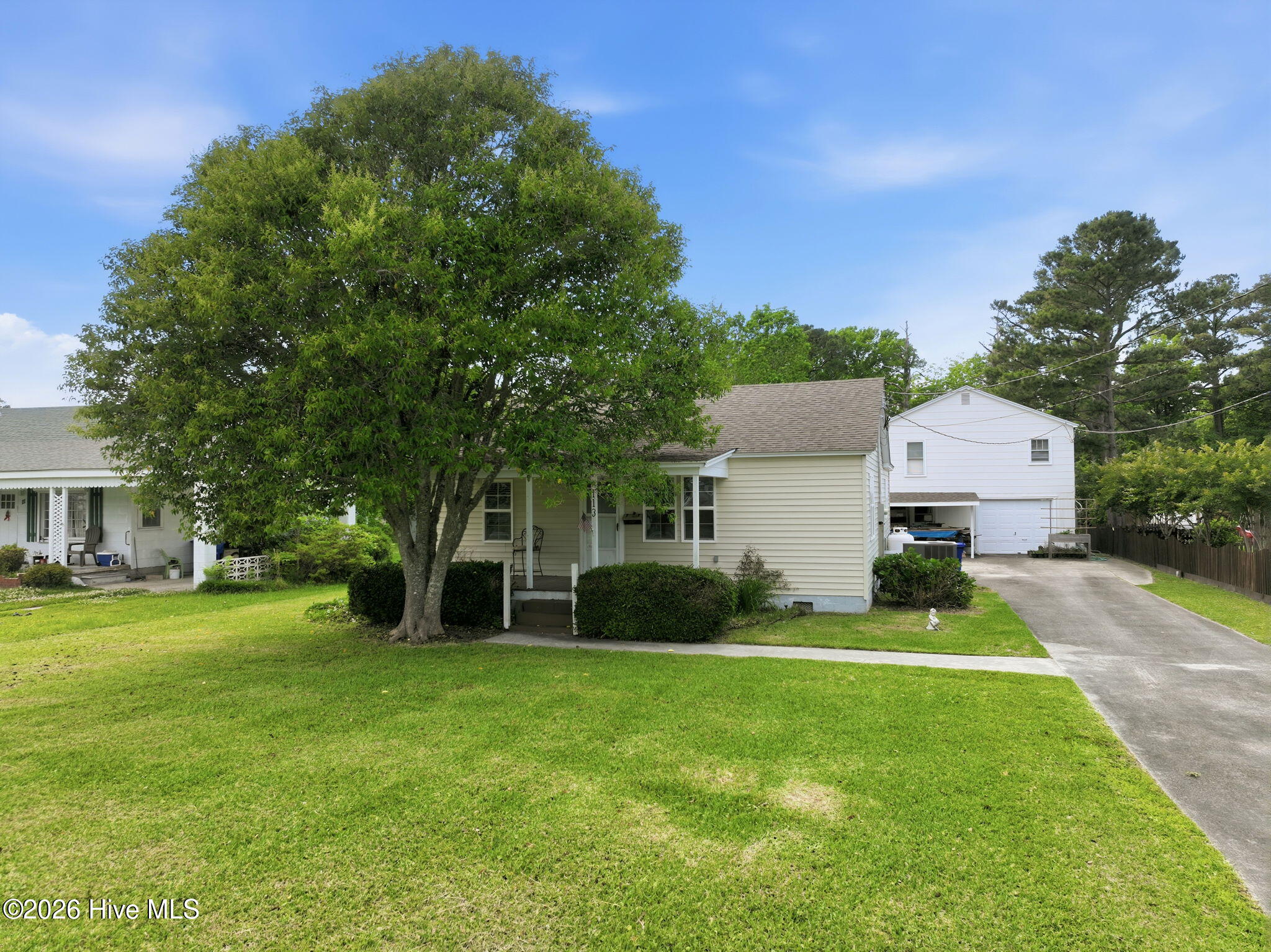 113 Circle Drive Property Photo 1