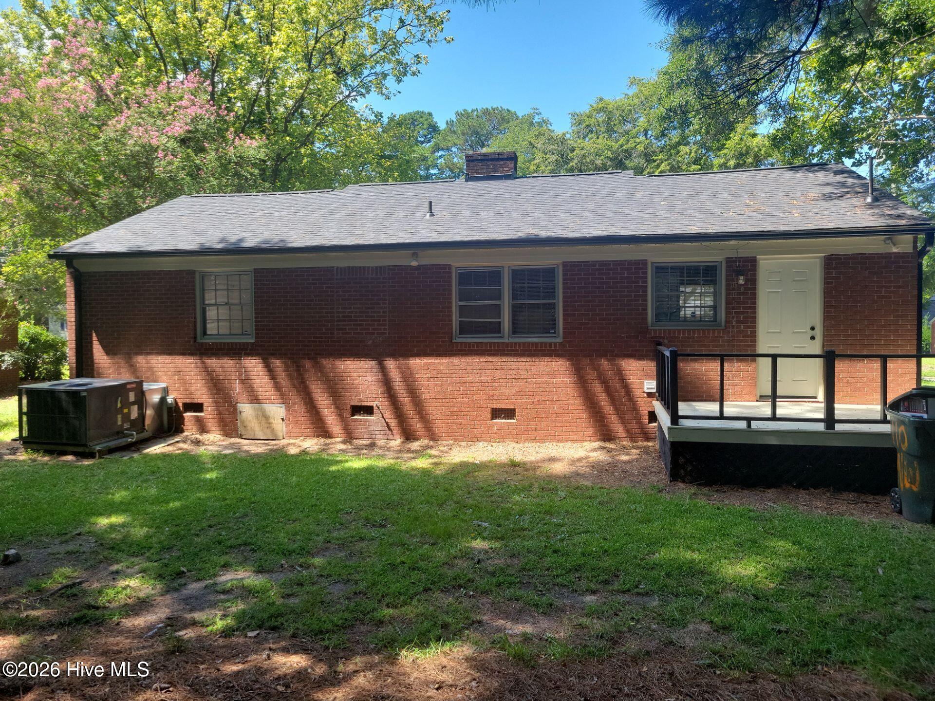 110 N Warren Street Property Photo 3