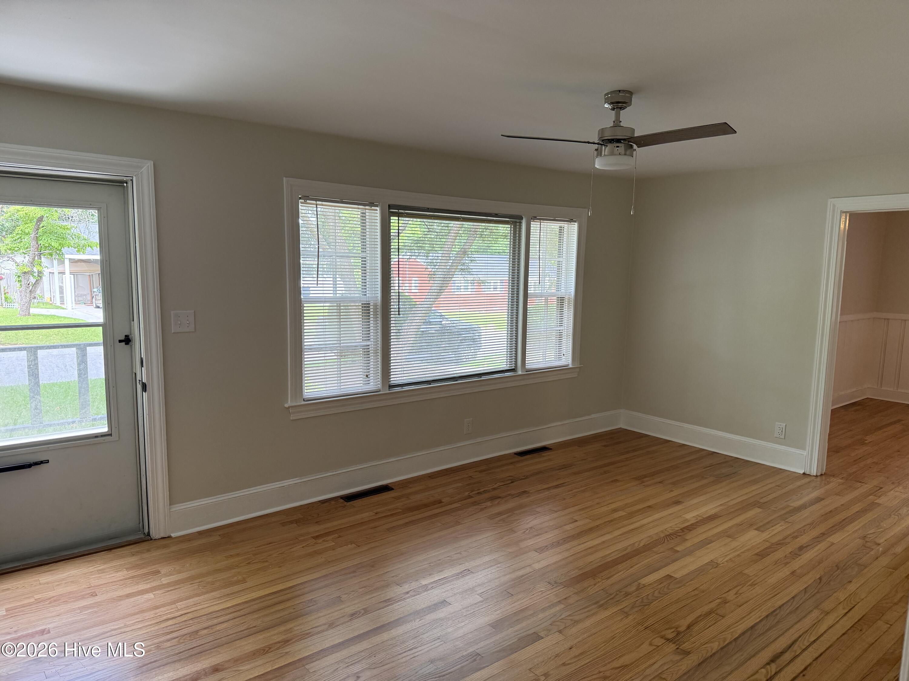 110 N Warren Street Property Photo 8