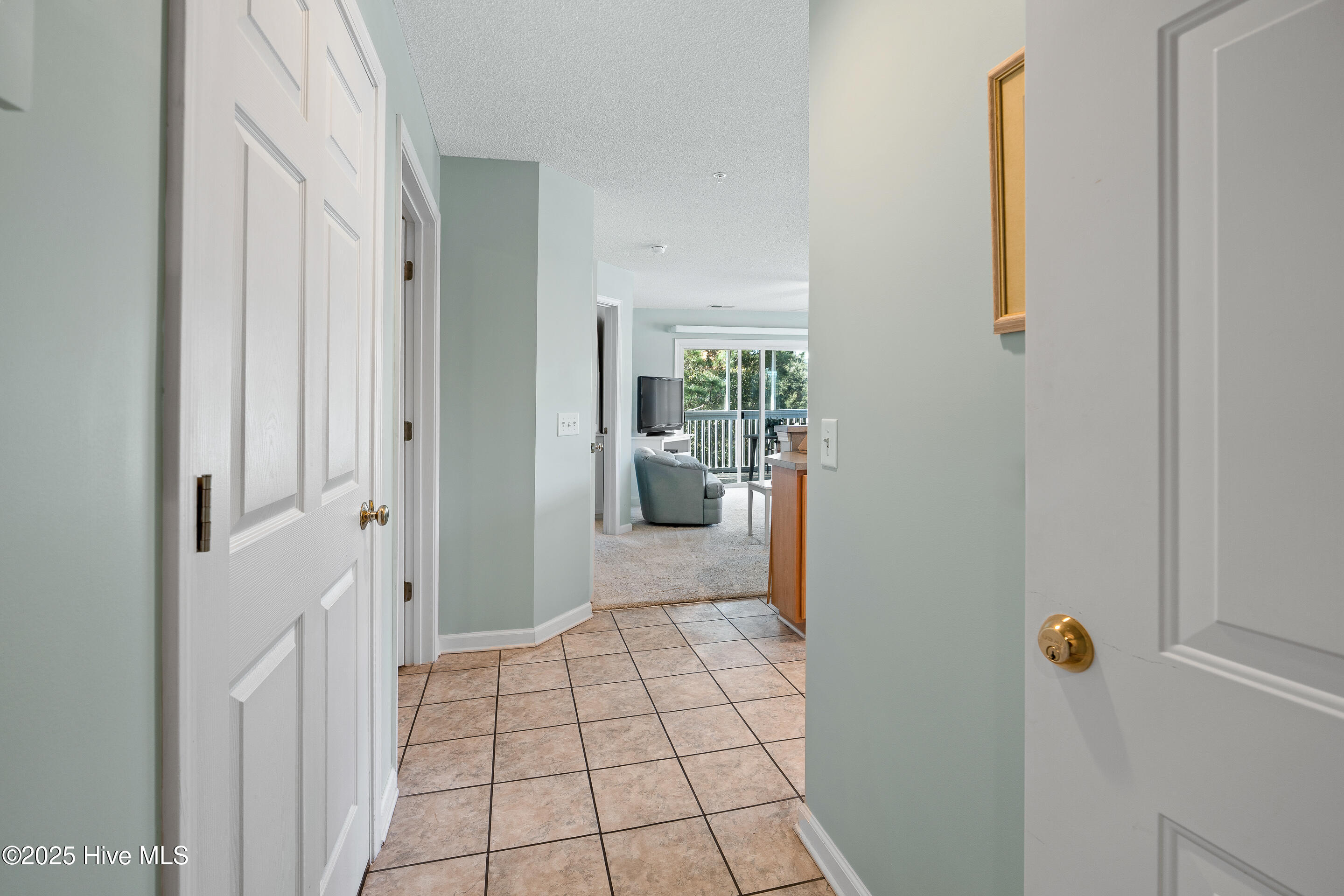 3350 Club Villas Drive # 1706 Property Photo 5