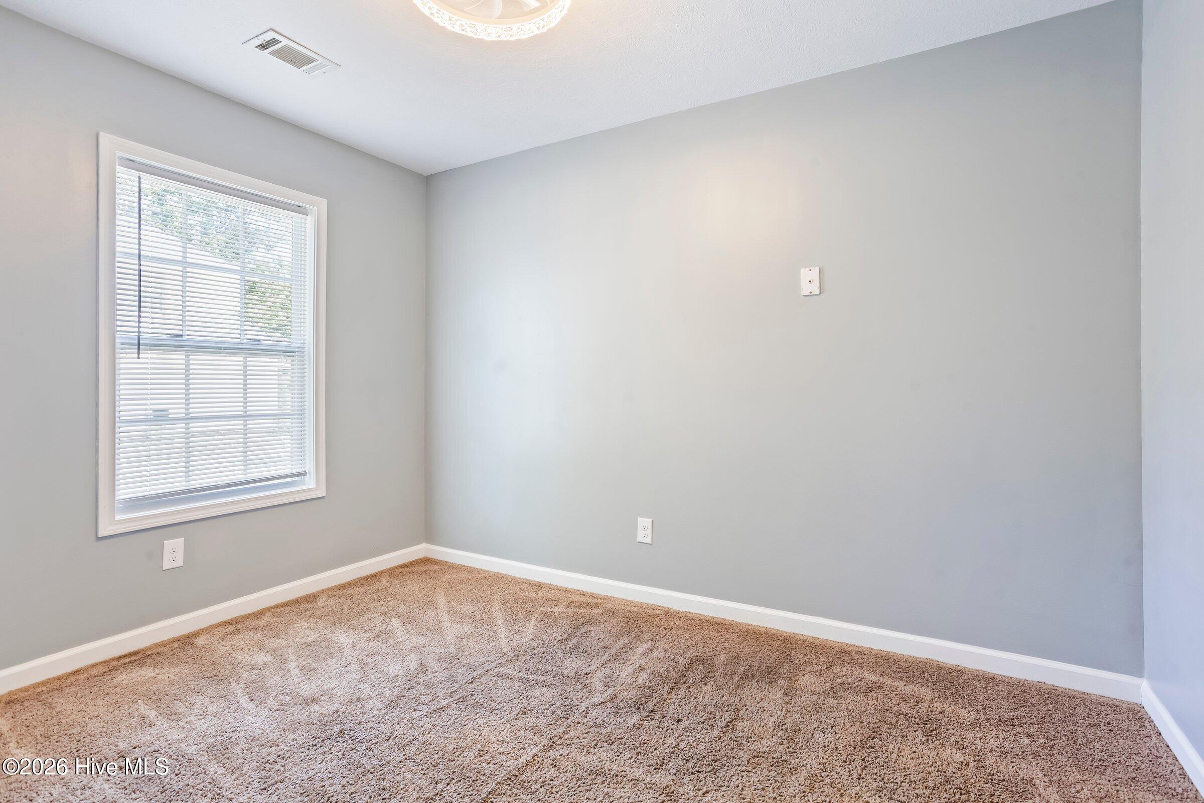 502 Violet Street Property Photo 23