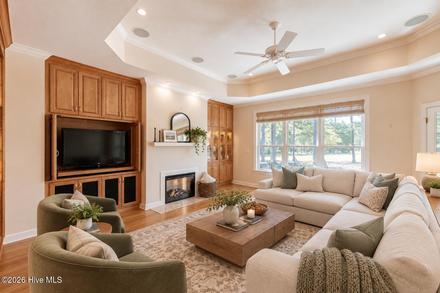 552 Bentley Court Property Photo 17