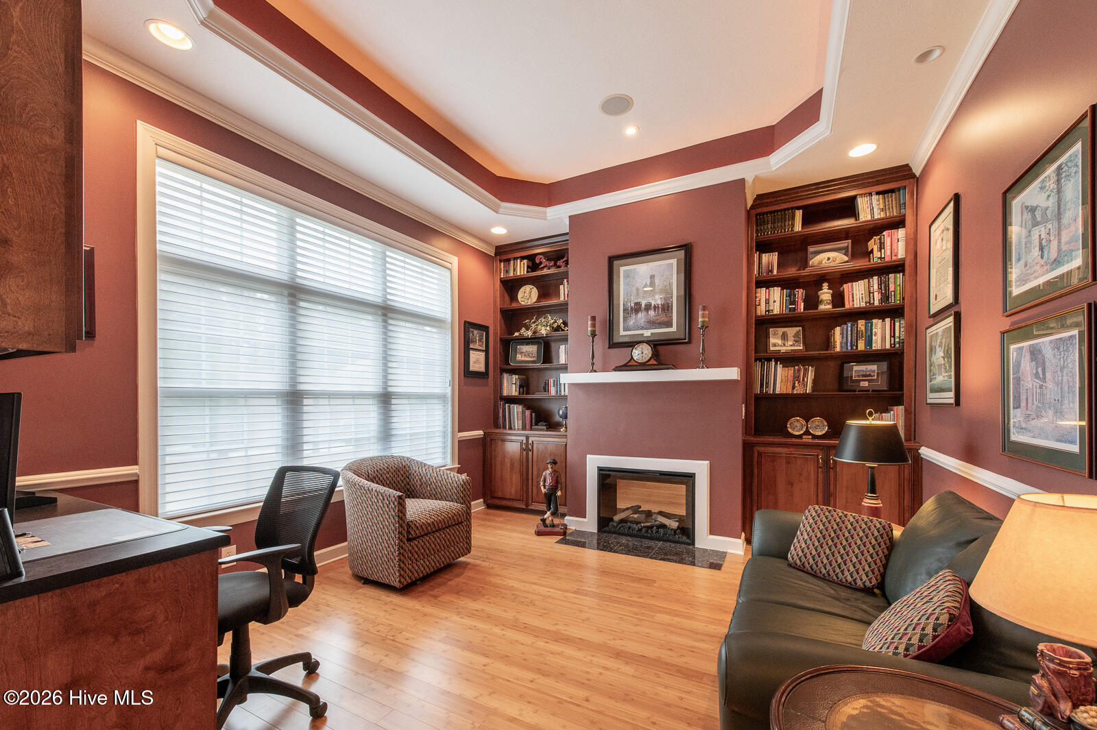 552 Bentley Court Property Photo 21