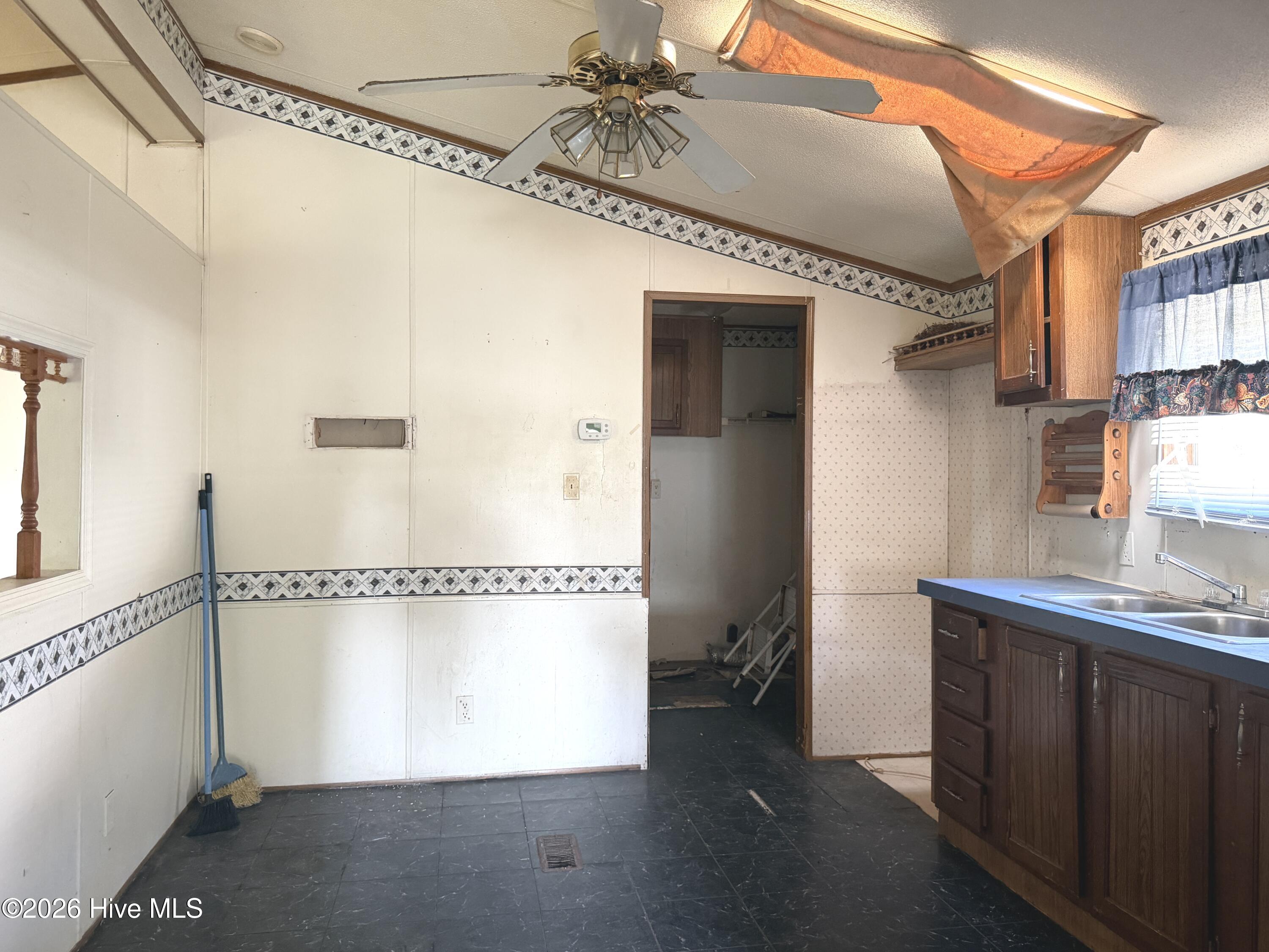 202 Market Street Property Photo 9