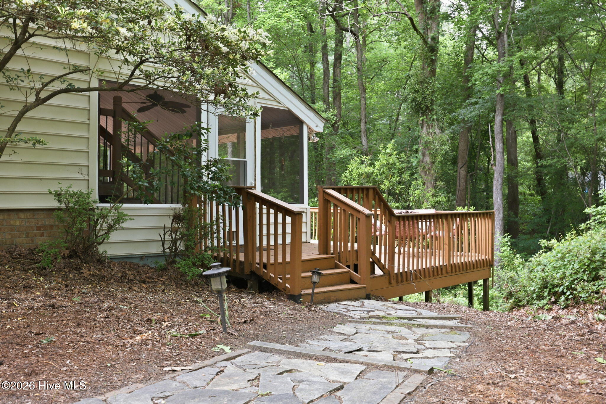 424 Camelia Drive Property Photo 12