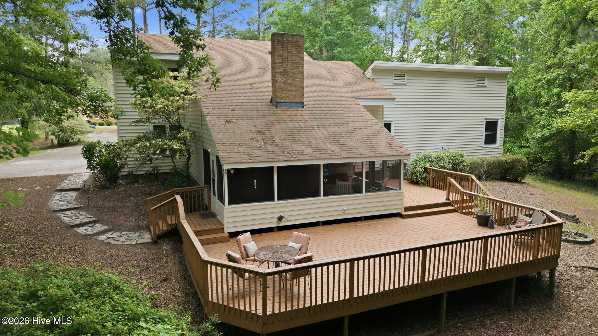 424 Camelia Drive Property Photo 13