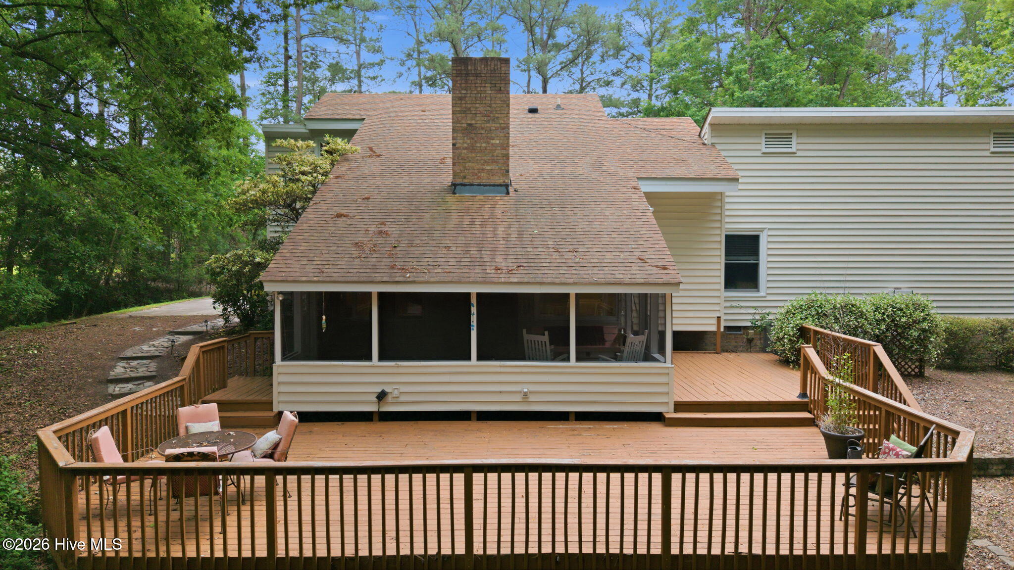 424 Camelia Drive Property Photo 16