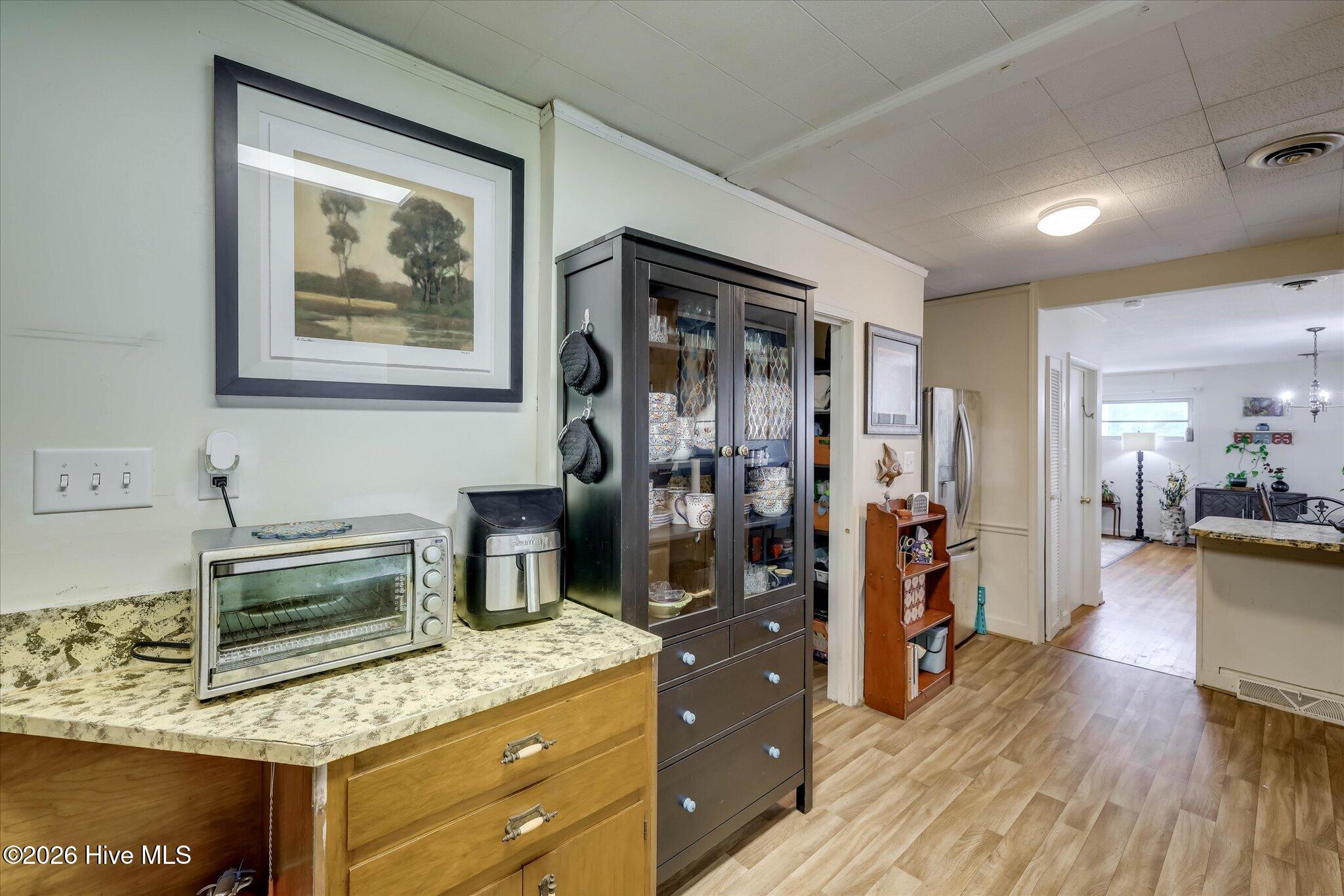 1002 Eustis Drive Property Photo 12
