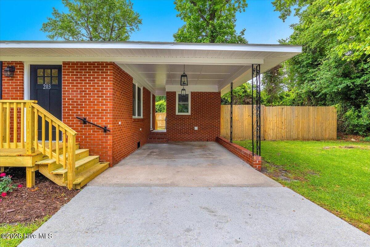 203 Sunnyvale Drive Property Photo 3