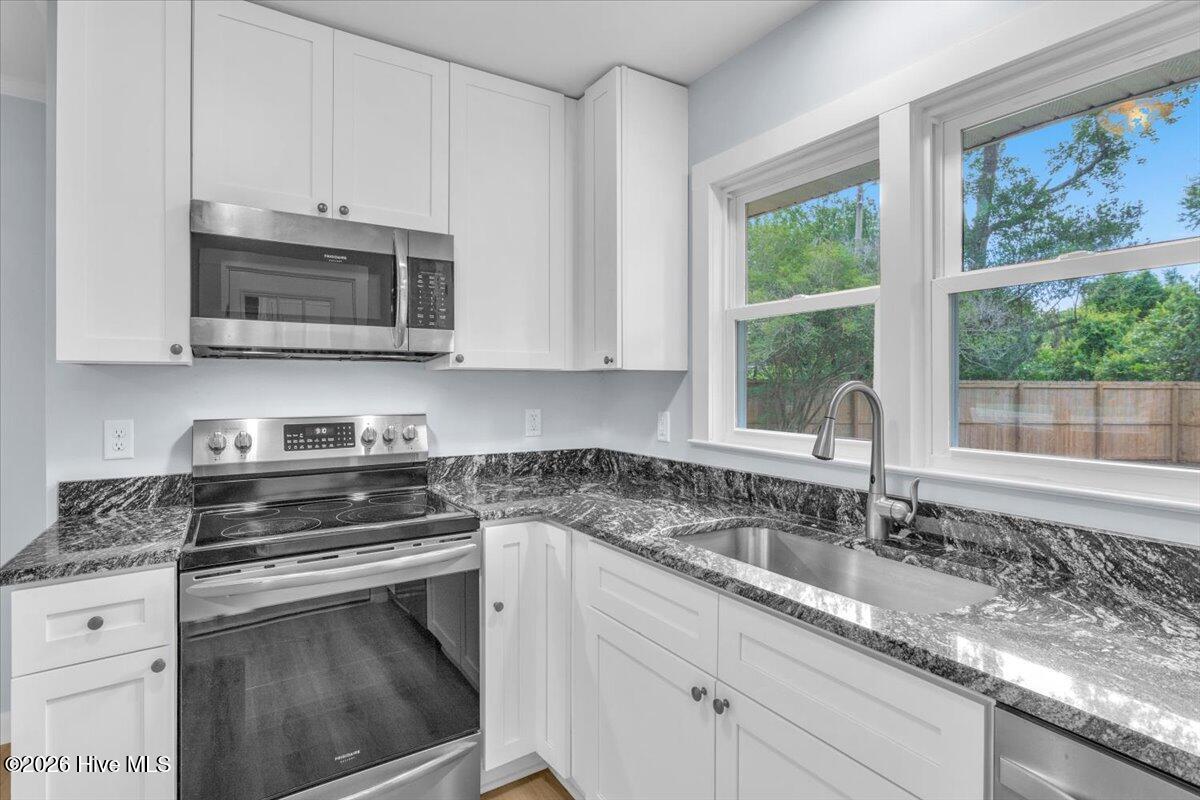 203 Sunnyvale Drive Property Photo 10